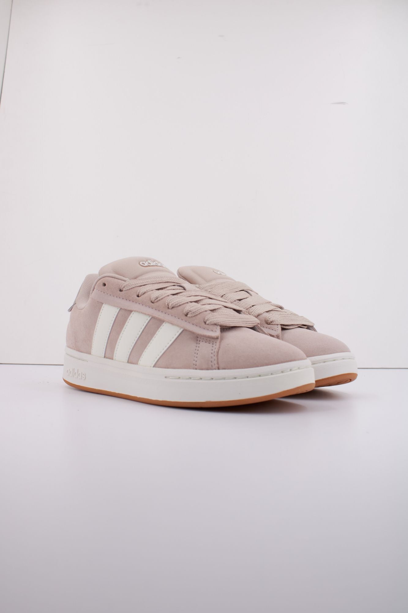 ADIDAS GRAND COURT ALPHA 0 en color NUDE (2)