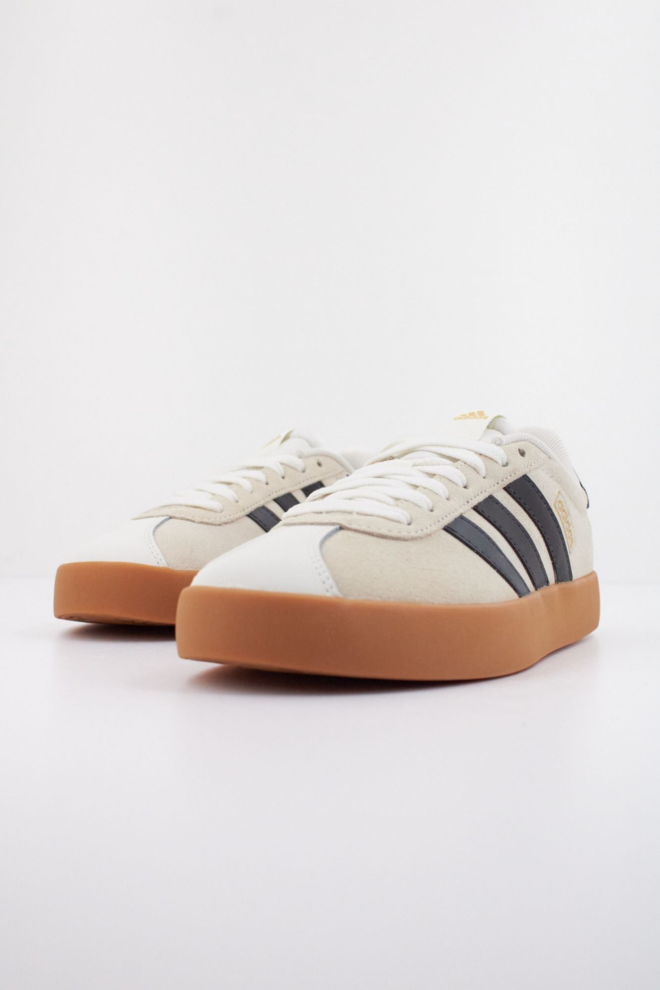 ADIDAS VL COURT 3.0 en color BLANCO (2)