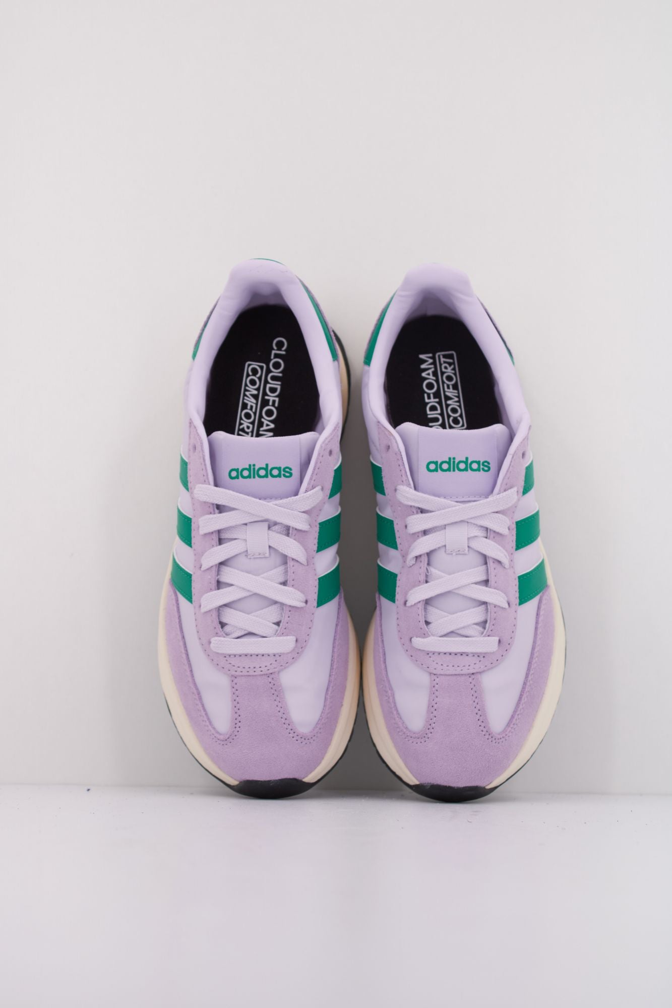 ADIDAS RUN 70s 2.0 en color VIOLETA (3)