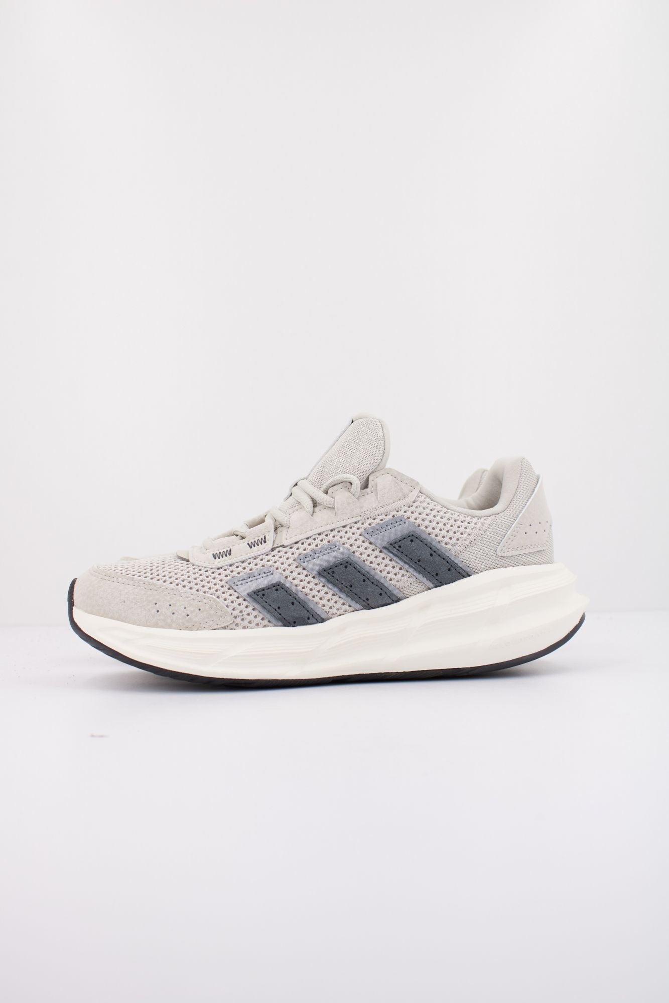 ADIDAS  ASTRASTAR  en color GRIS (1)