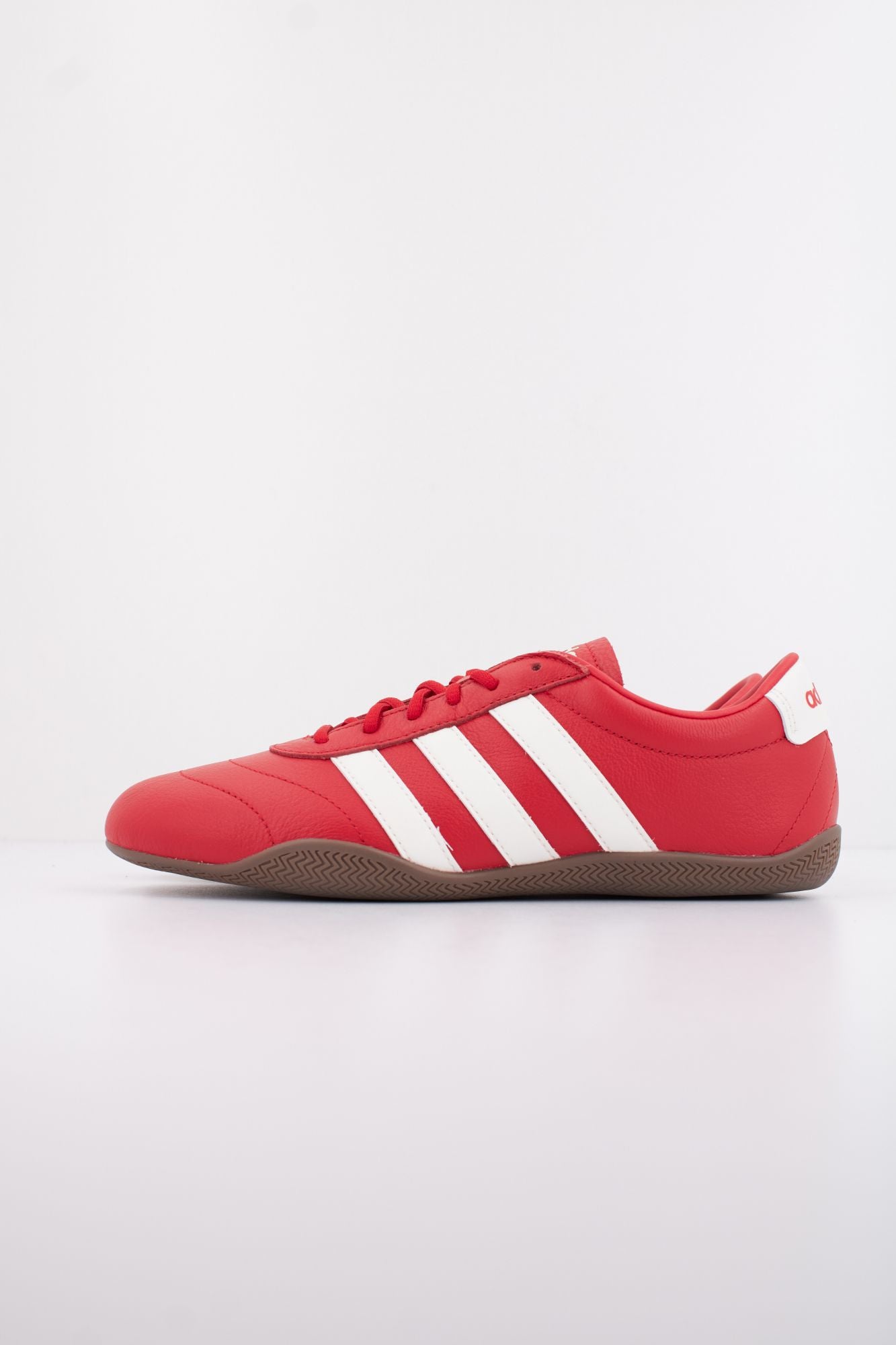 ADIDAS  GRAND COURT LO  en color ROJO (1)