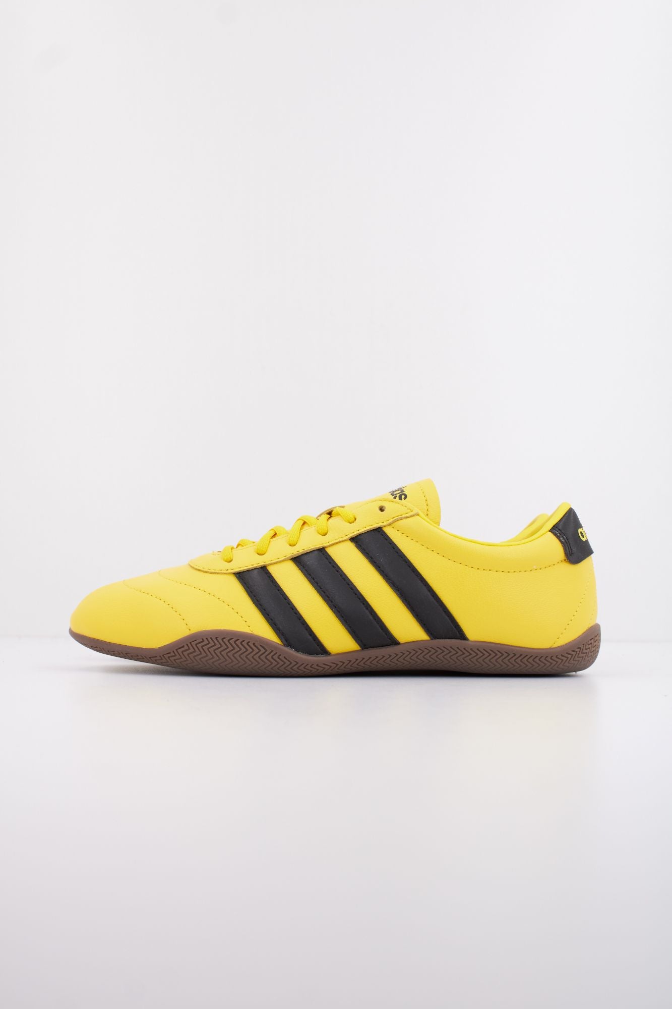 ADIDAS GRAND COURT LO en color AMARILLO (1)