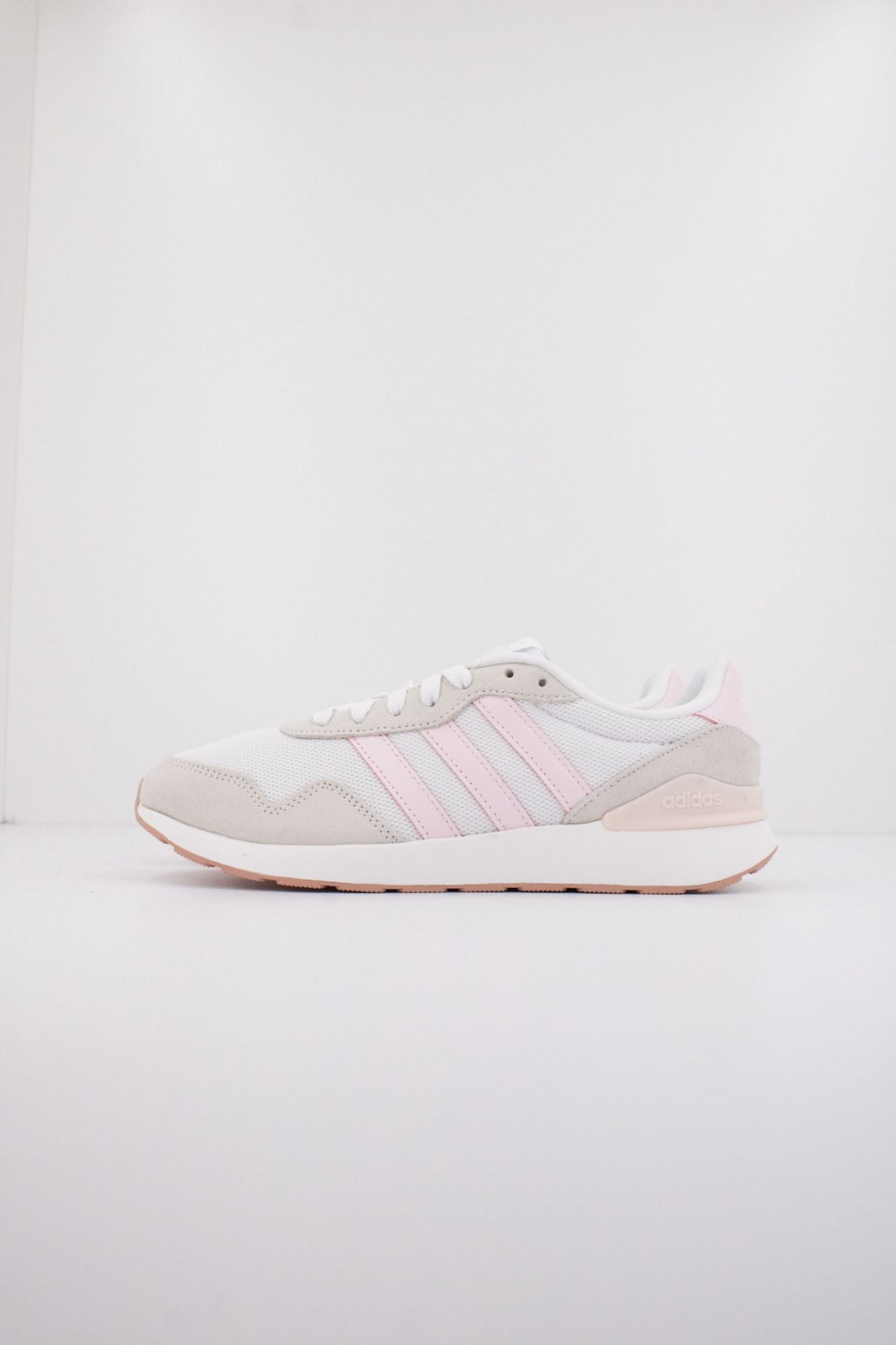 ADIDAS RUN 60s 4.0 en color BLANCO (1)