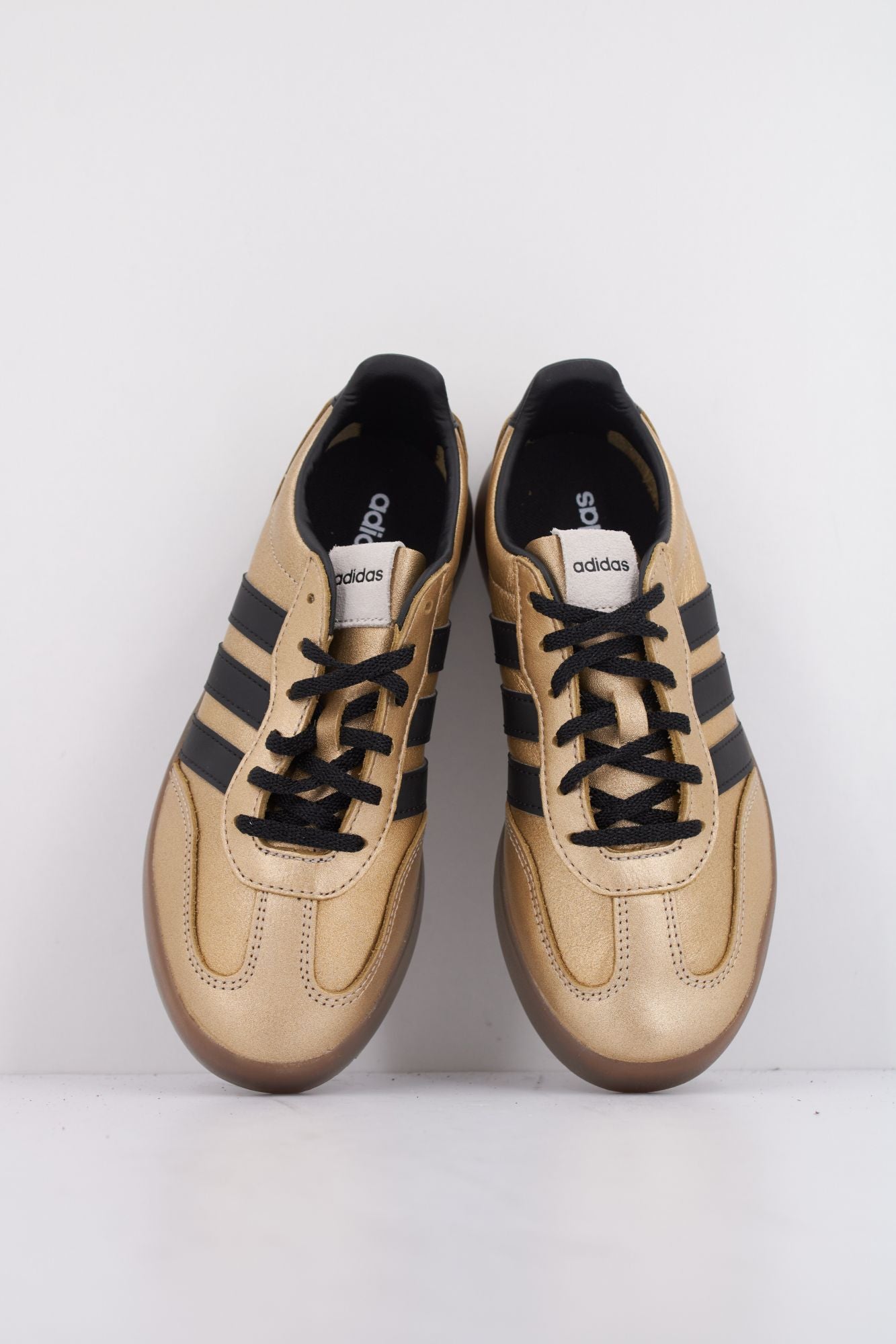 ADIDAS BARREDA DECODE LUX en color ORO (3)