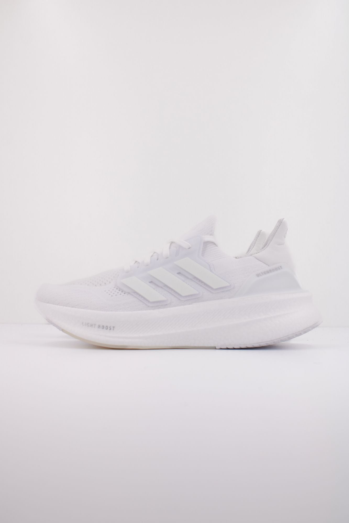 ADIDAS  ULTRABOOST 5 W  en color BLANCO (1)
