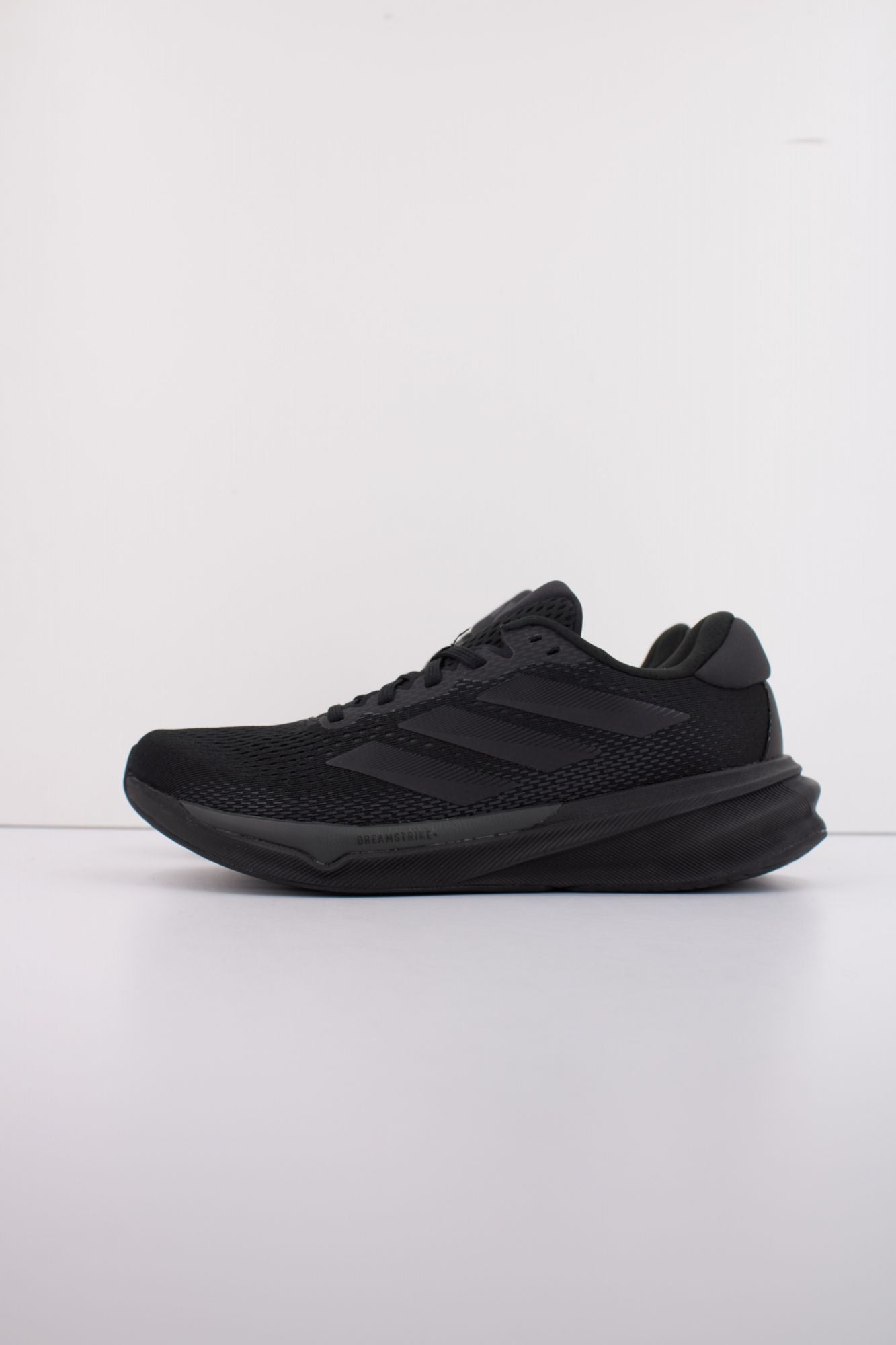 ADIDAS SUPERNOVA STRIDE 2 en color NEGRO (1)