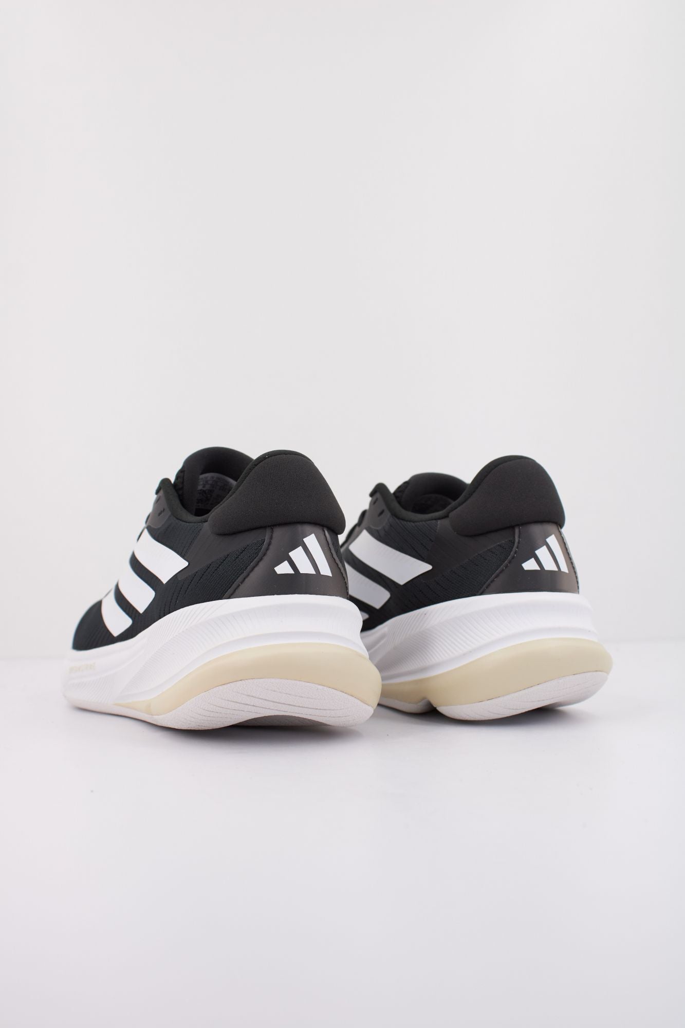 ADIDAS SUPERNOVA EASE W en color NEGRO (4)