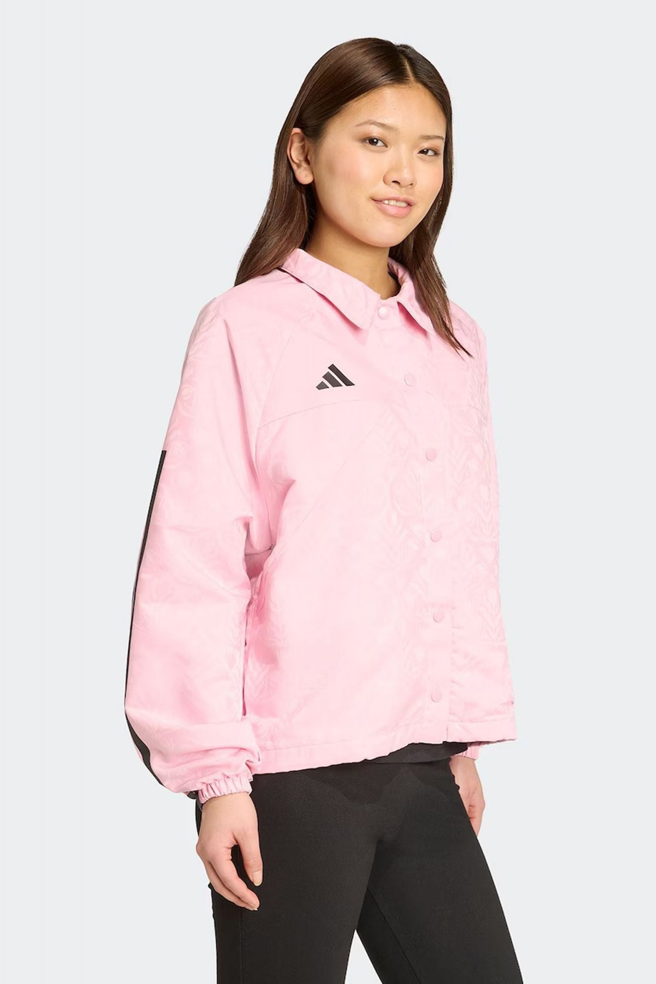 ADIDAS W TIRO Q3 JKT en color ROSA (1)