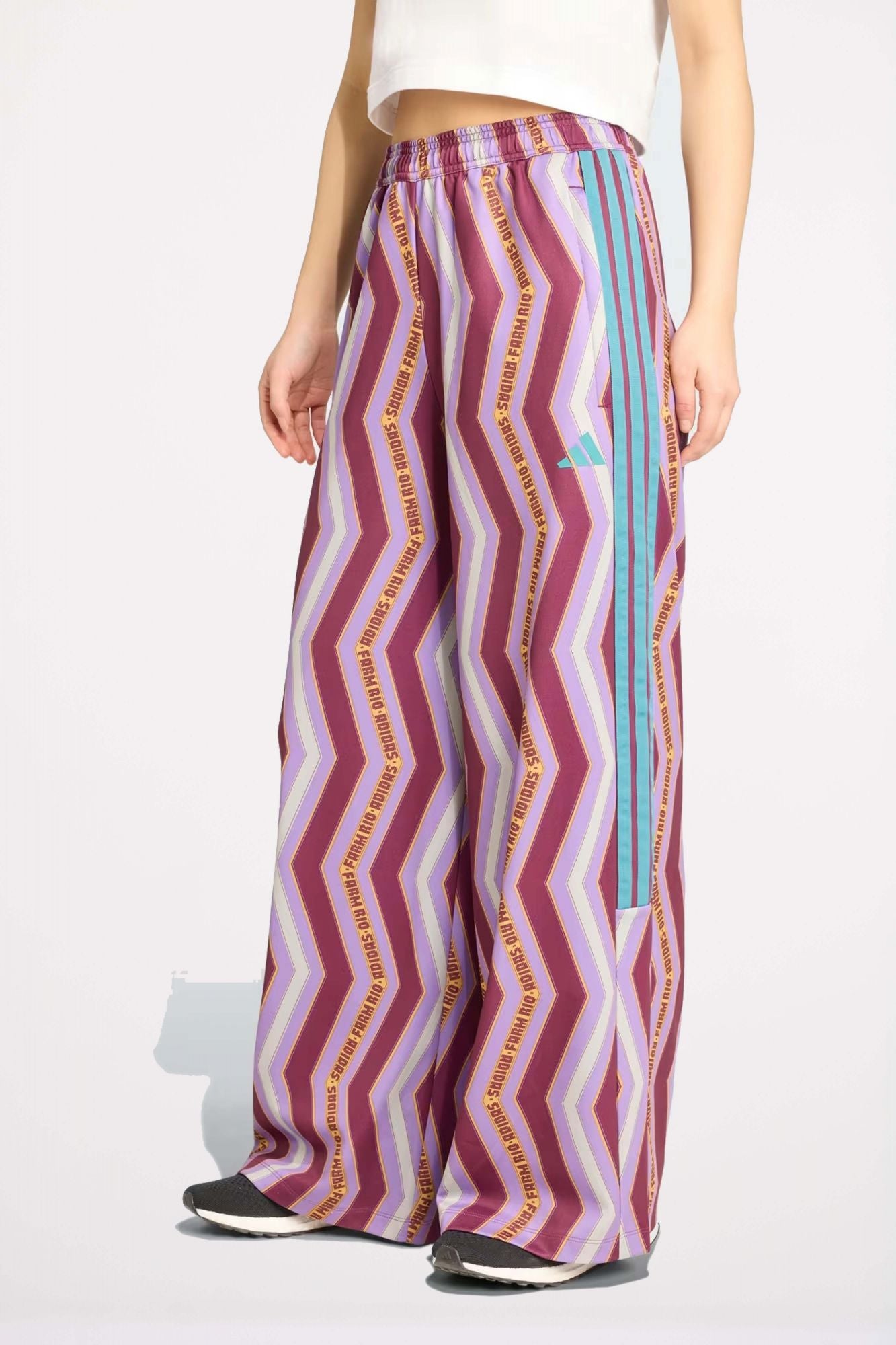 ADIDAS FARM TIRO TP en color ROSA (1)