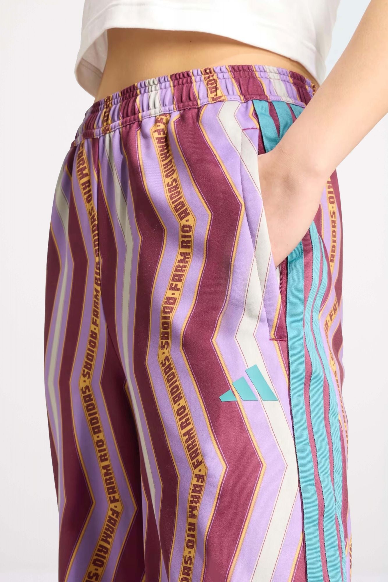 ADIDAS FARM TIRO TP en color ROSA (3)