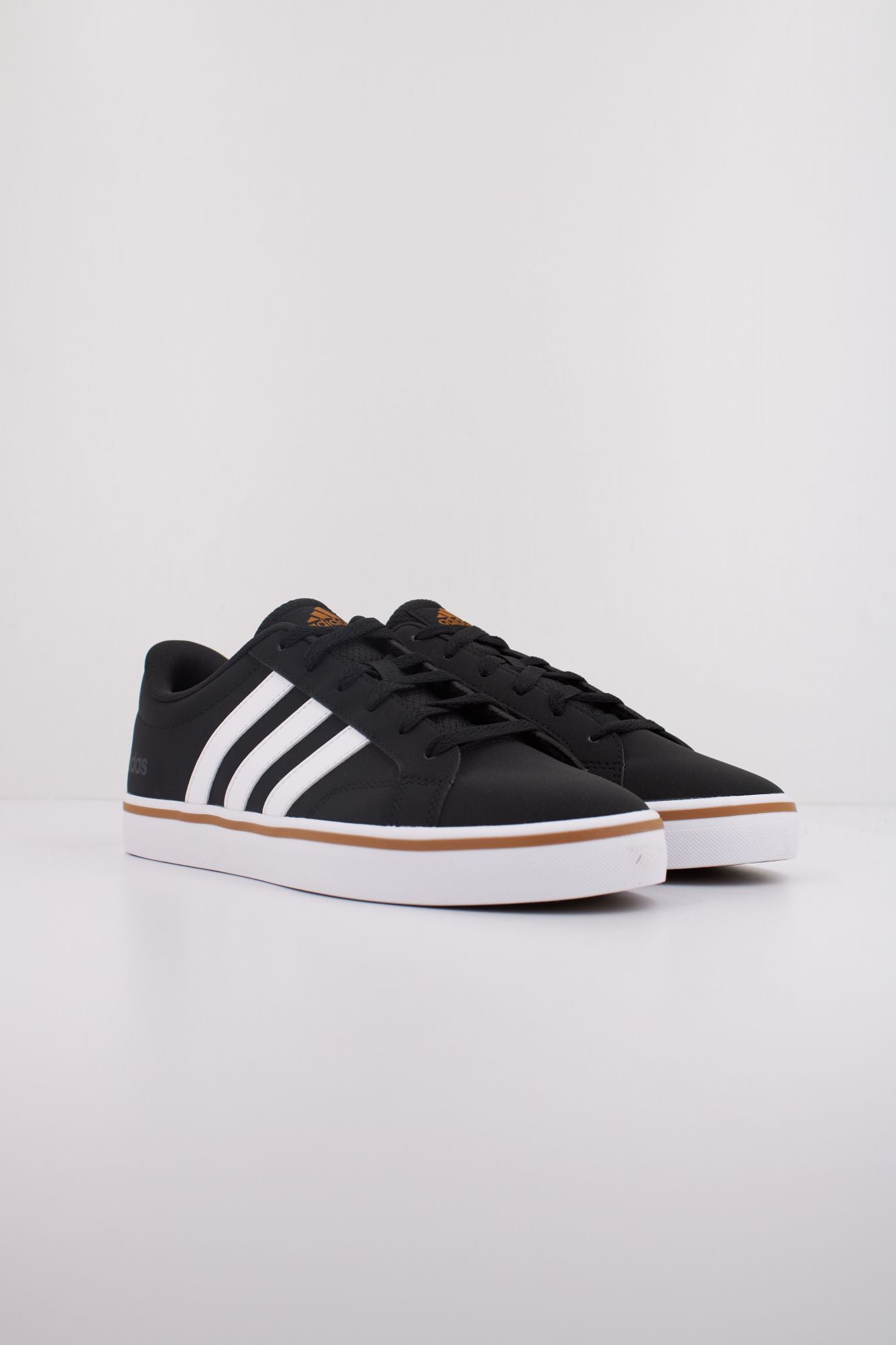 ADIDAS VS PACE 2.0 en color NEGRO (2)