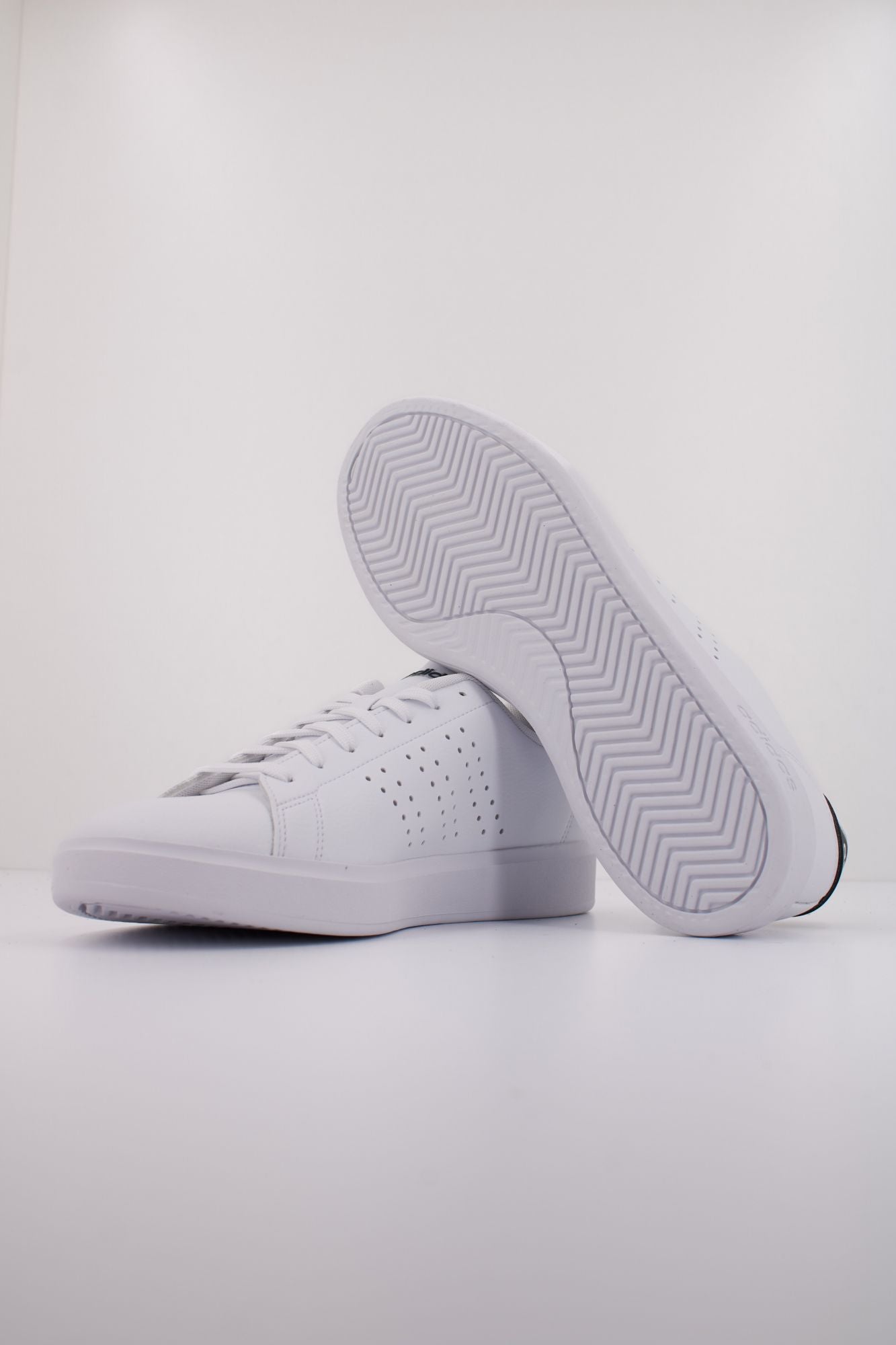 ADIDAS ADVANTAGE 2.0 en color BLANCO (5)