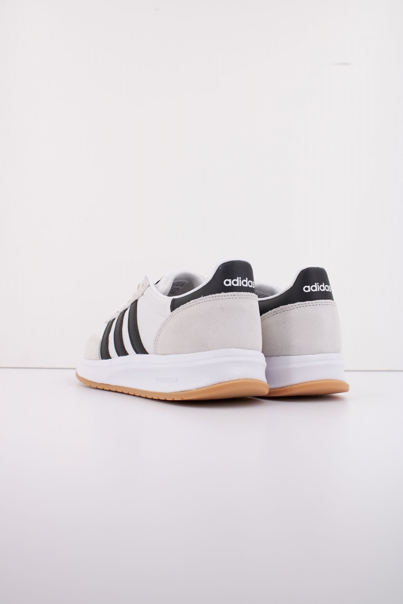 ADIDAS RUN 70s 2.0 en color BLANCO (4)