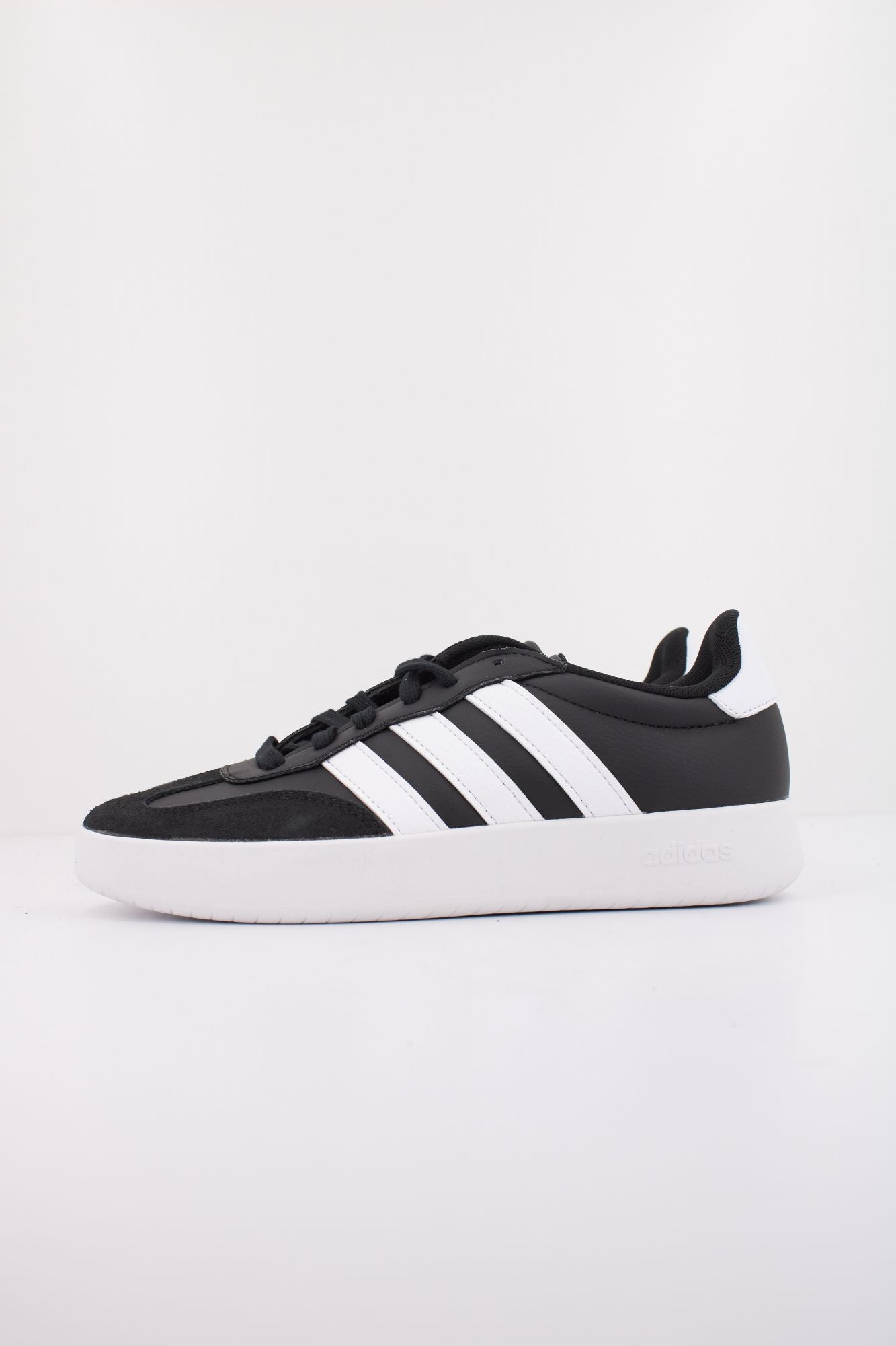ADIDAS  BARREDA  en color NEGRO (1)