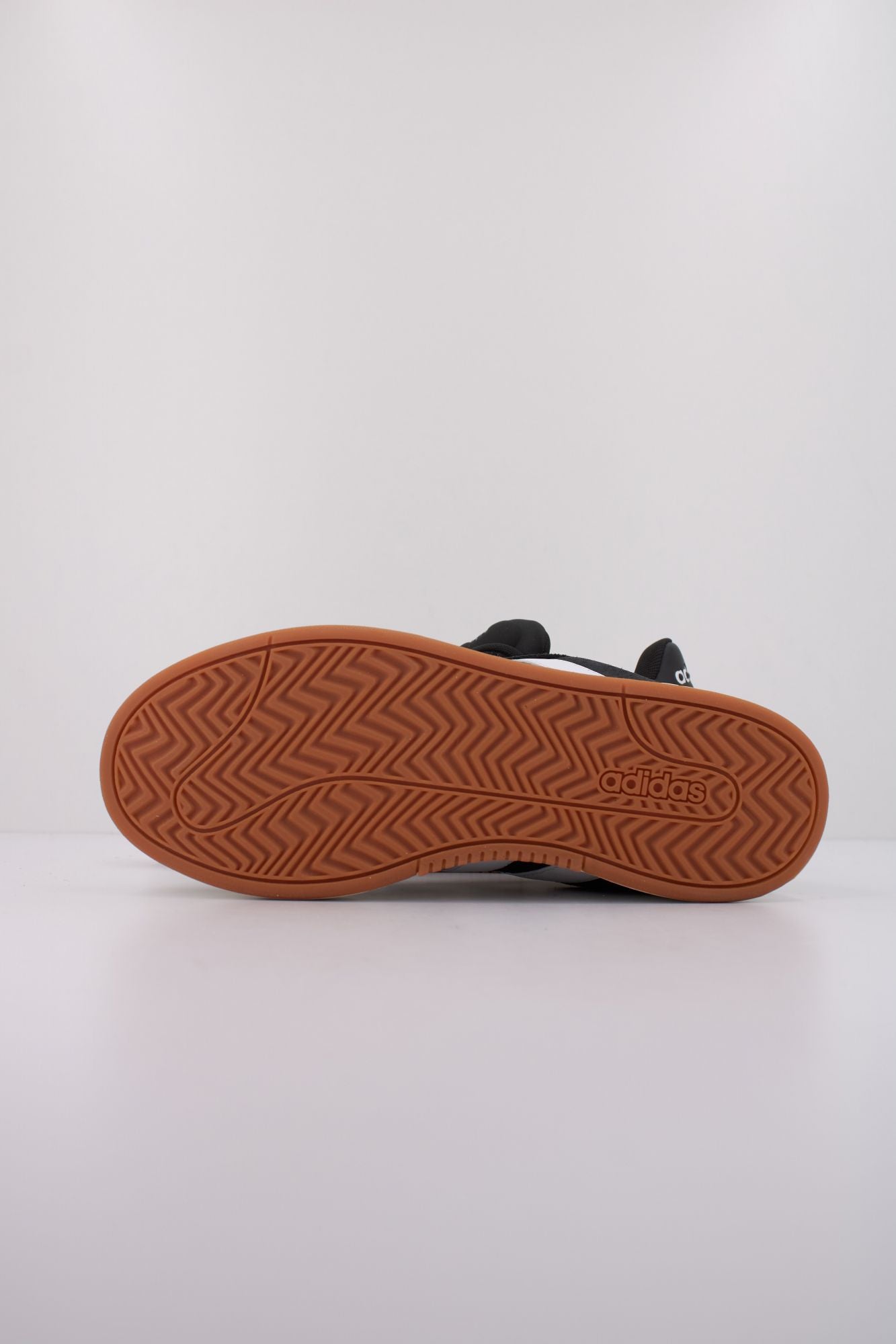 ADIDAS GRAND COURT ALPHA en color NEGRO (5)