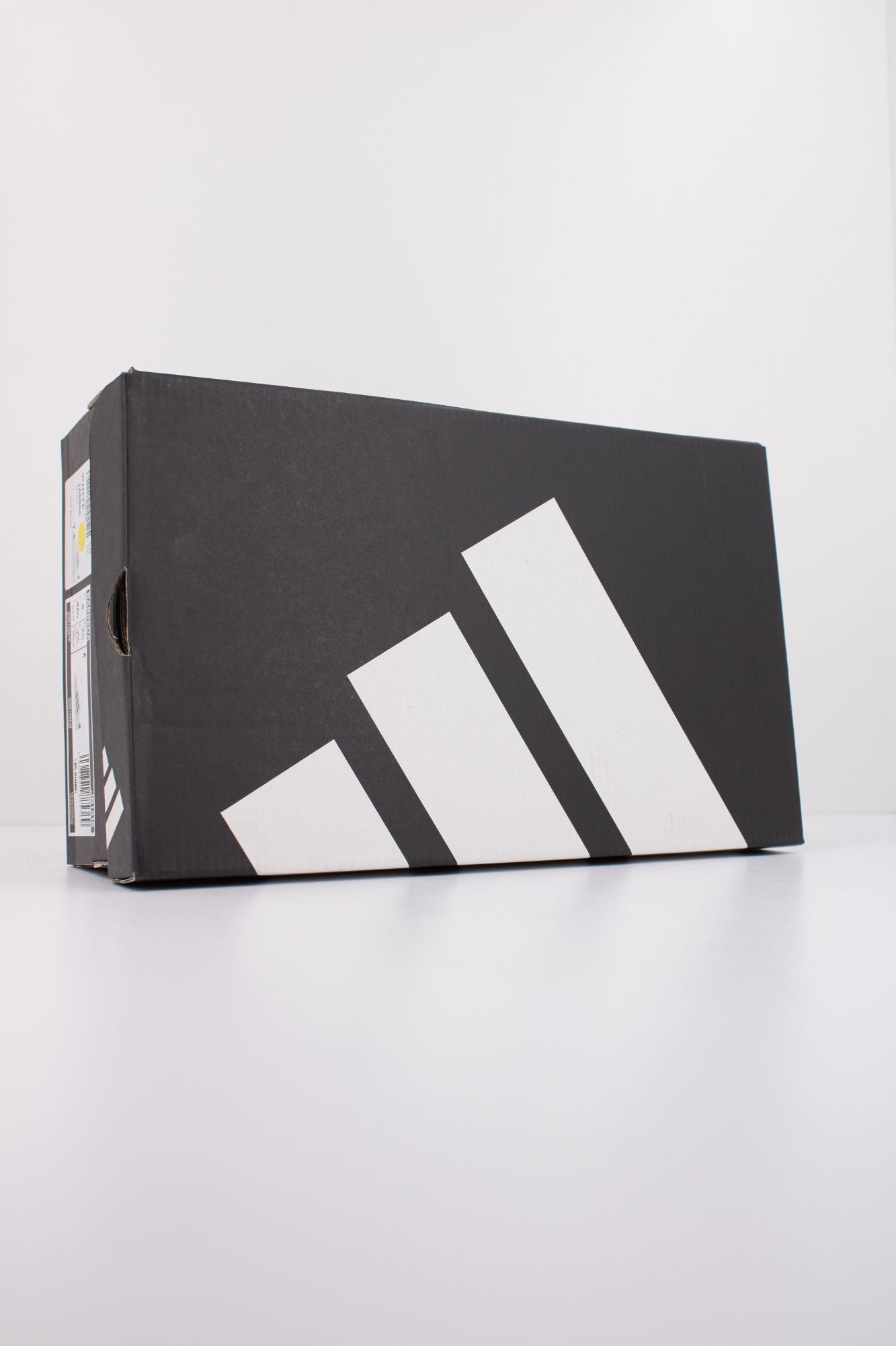 ADIDAS BARREDA en color BLANCO (6)