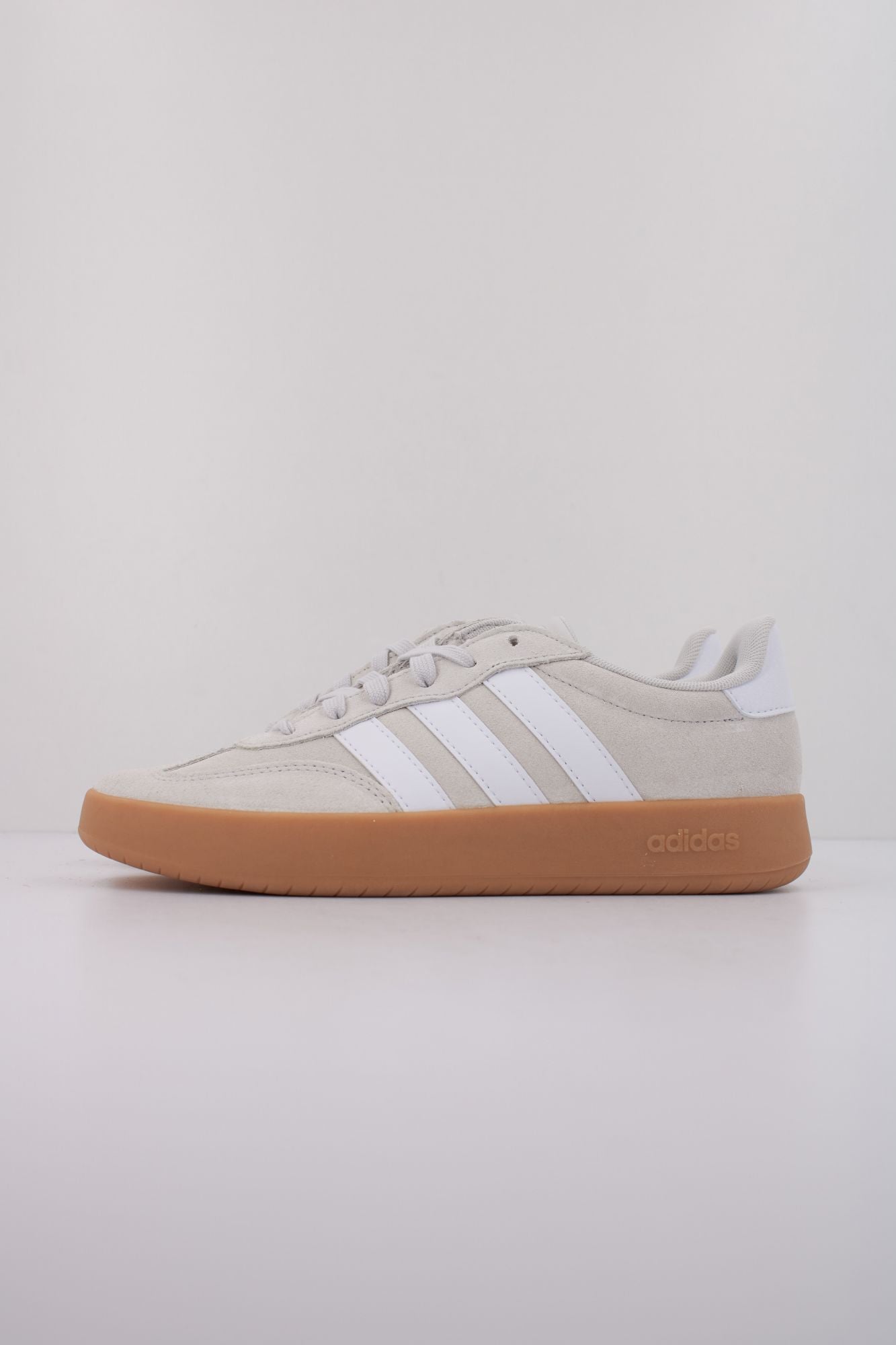 ADIDAS BARREDA en color BEIS (1)