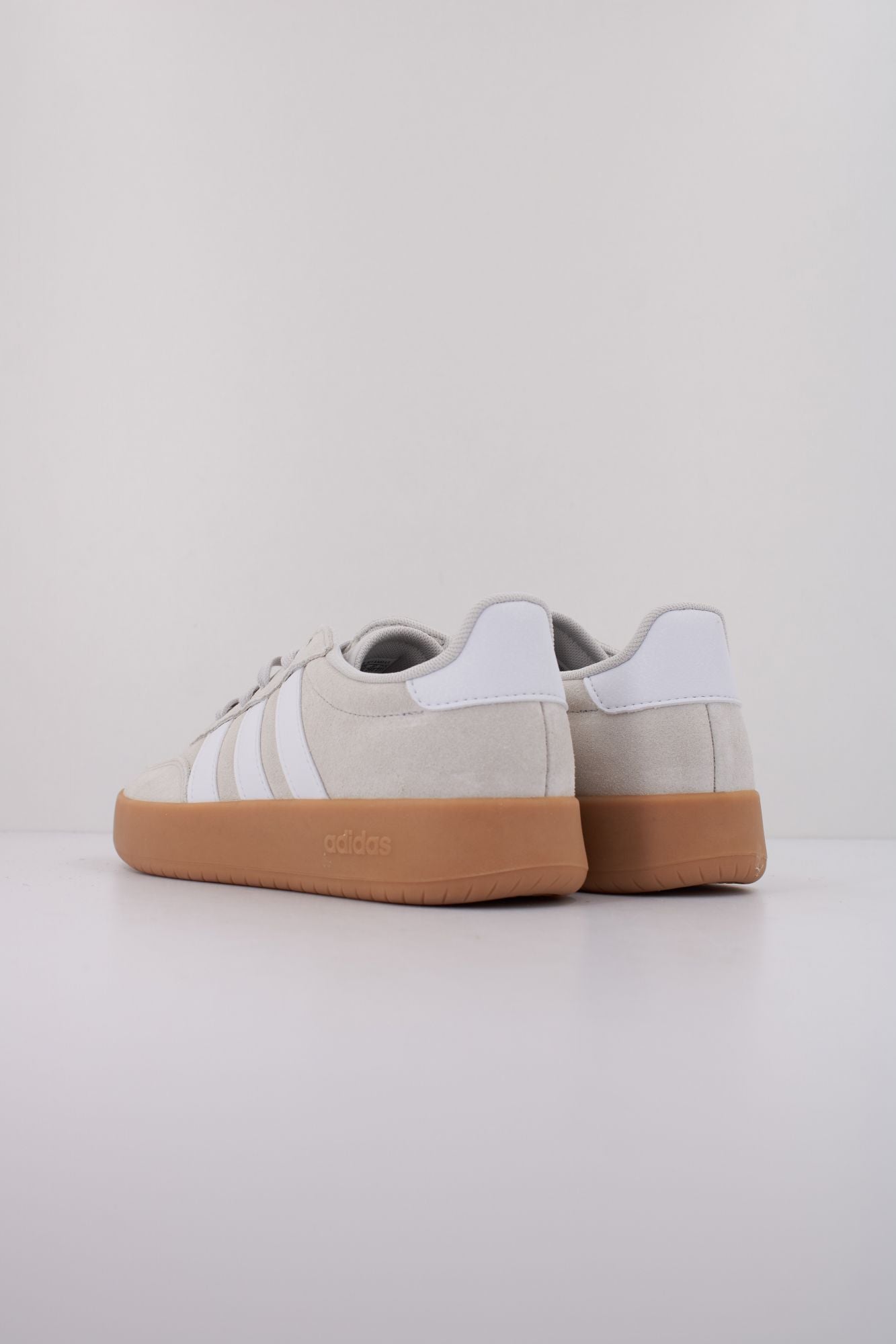 ADIDAS BARREDA en color BEIS (4)