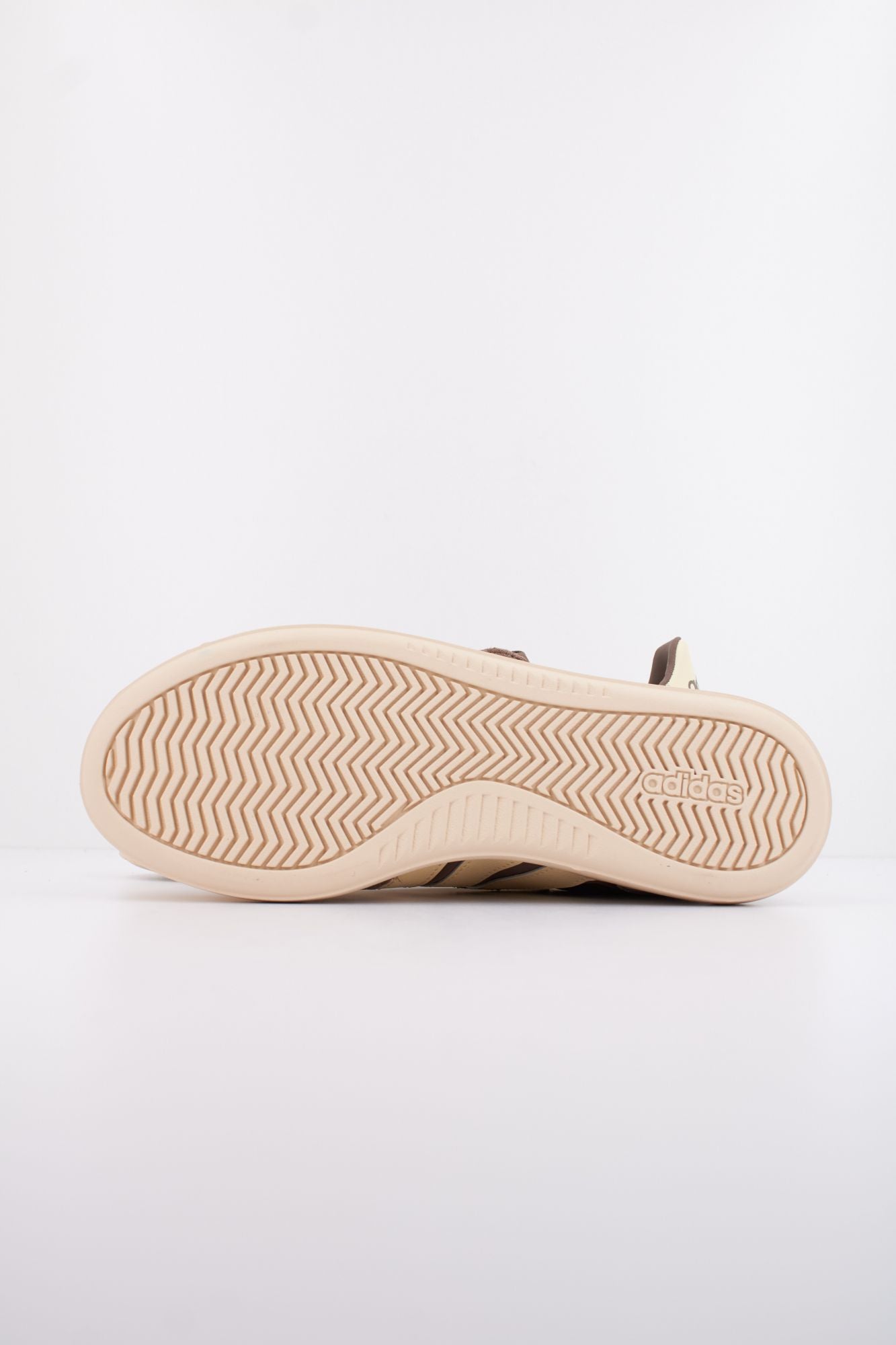 ADIDAS BARREDA DECODE en color MARRON (5)