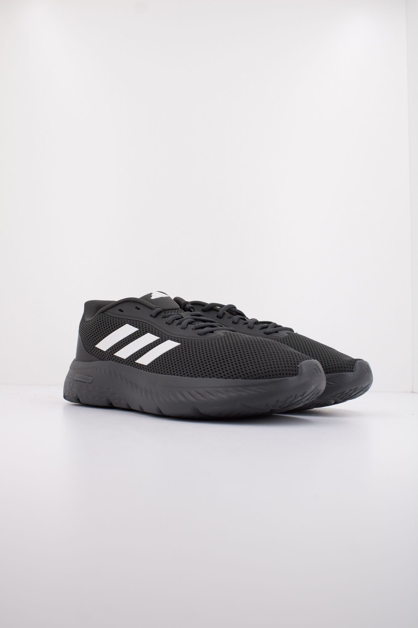 ADIDAS CLOUDFOAM MOVE en color NEGRO (2)