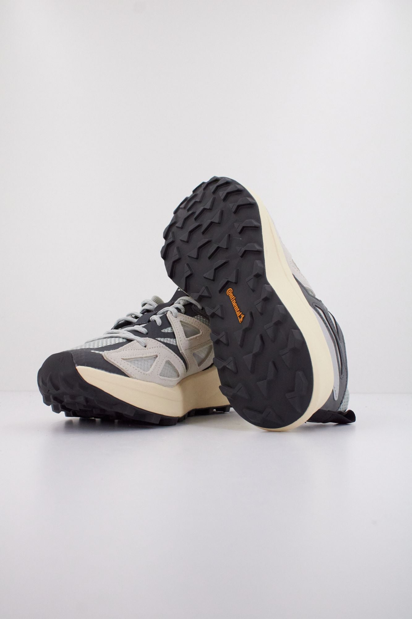 ADIDAS  KANTAI TRAIL  en color GRIS (5)