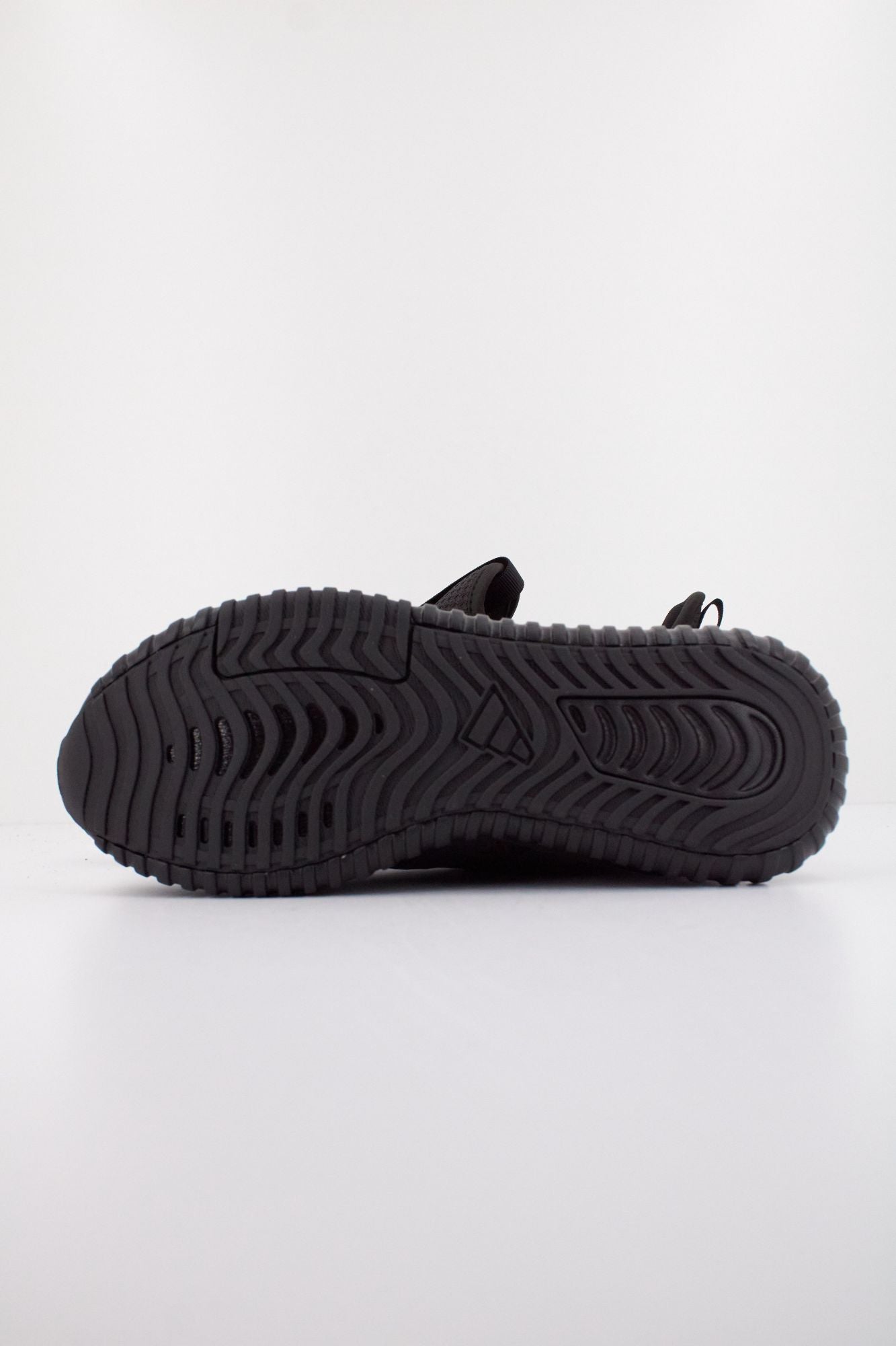 ADIDAS KAPTIR 4.0 en color NEGRO (5)