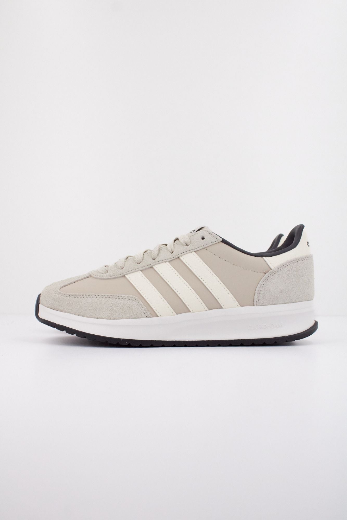ADIDAS RUN 70s 2.0 en color BEIS (1)