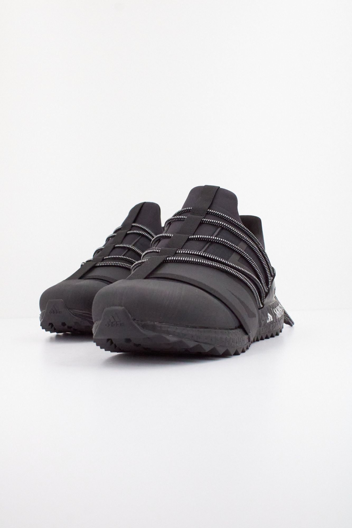 ADIDAS JP7685  en color NEGRO (2)