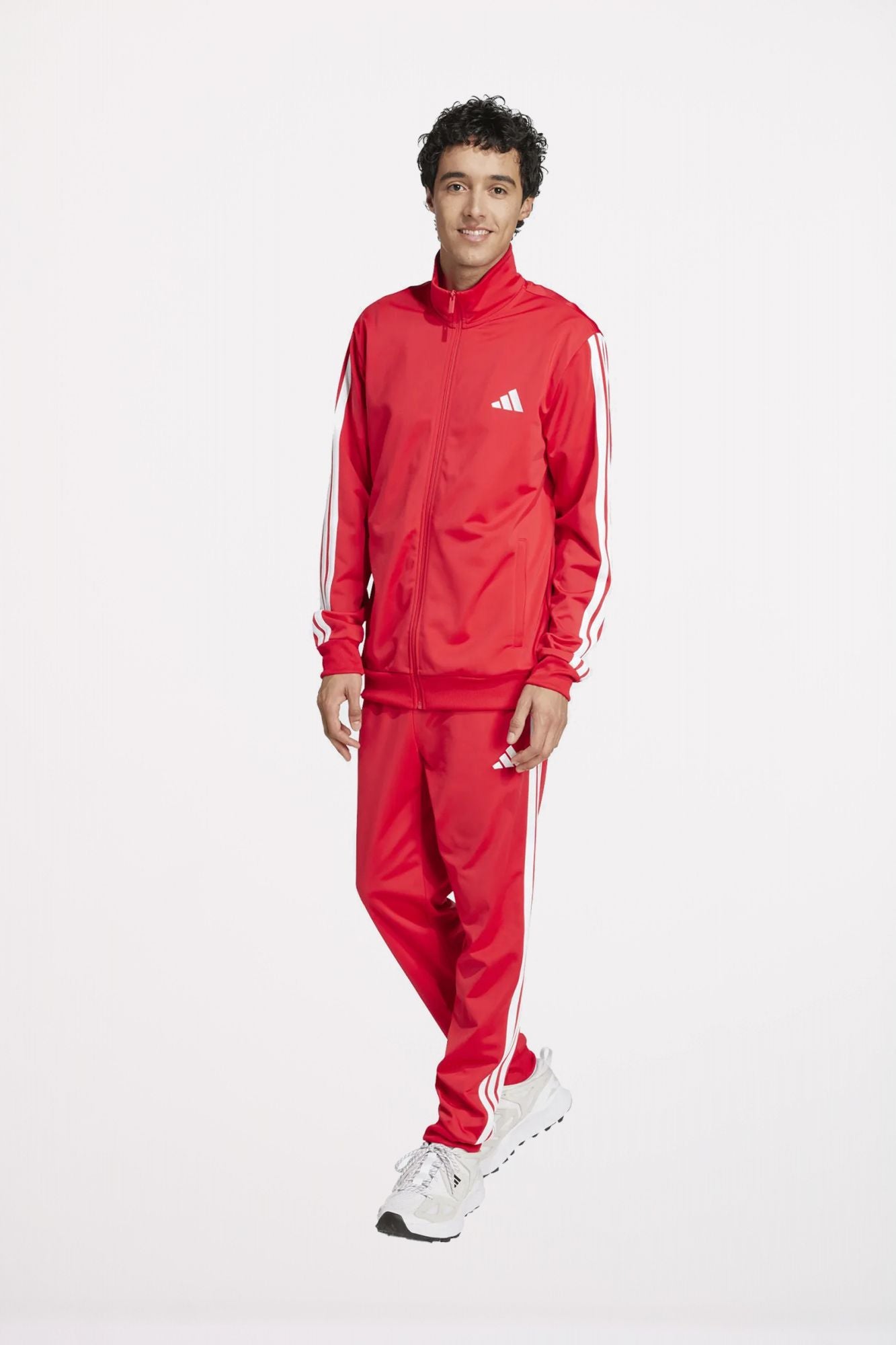 ADIDAS  M 3S TR TT TS  en color ROJO (4)