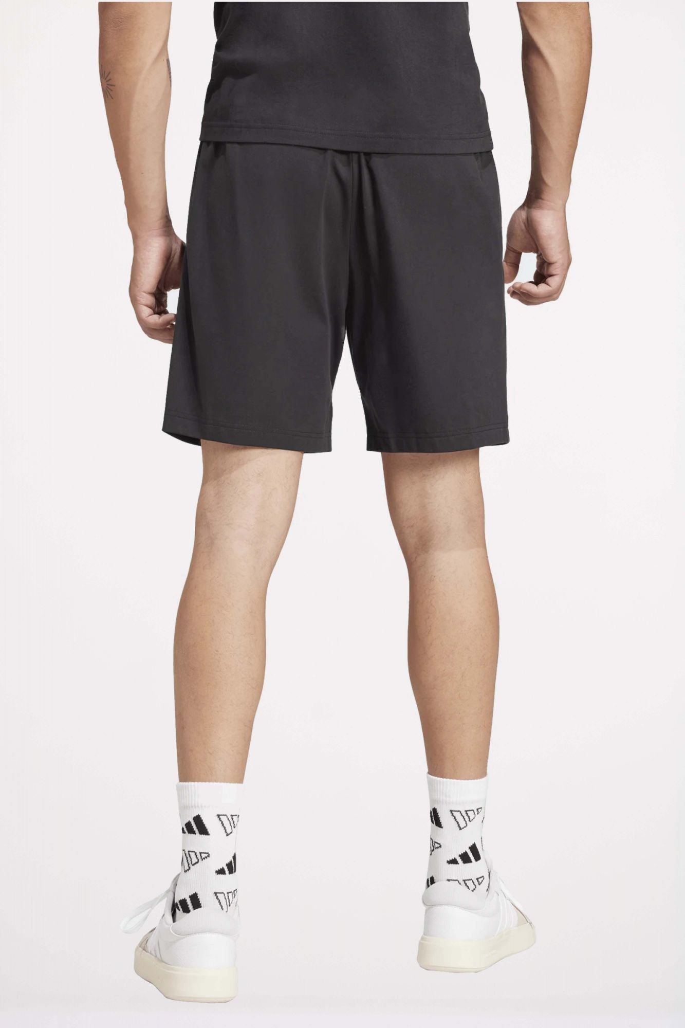 ADIDAS ESSENTIALS LINEAR SHORTS en color NEGRO (3)