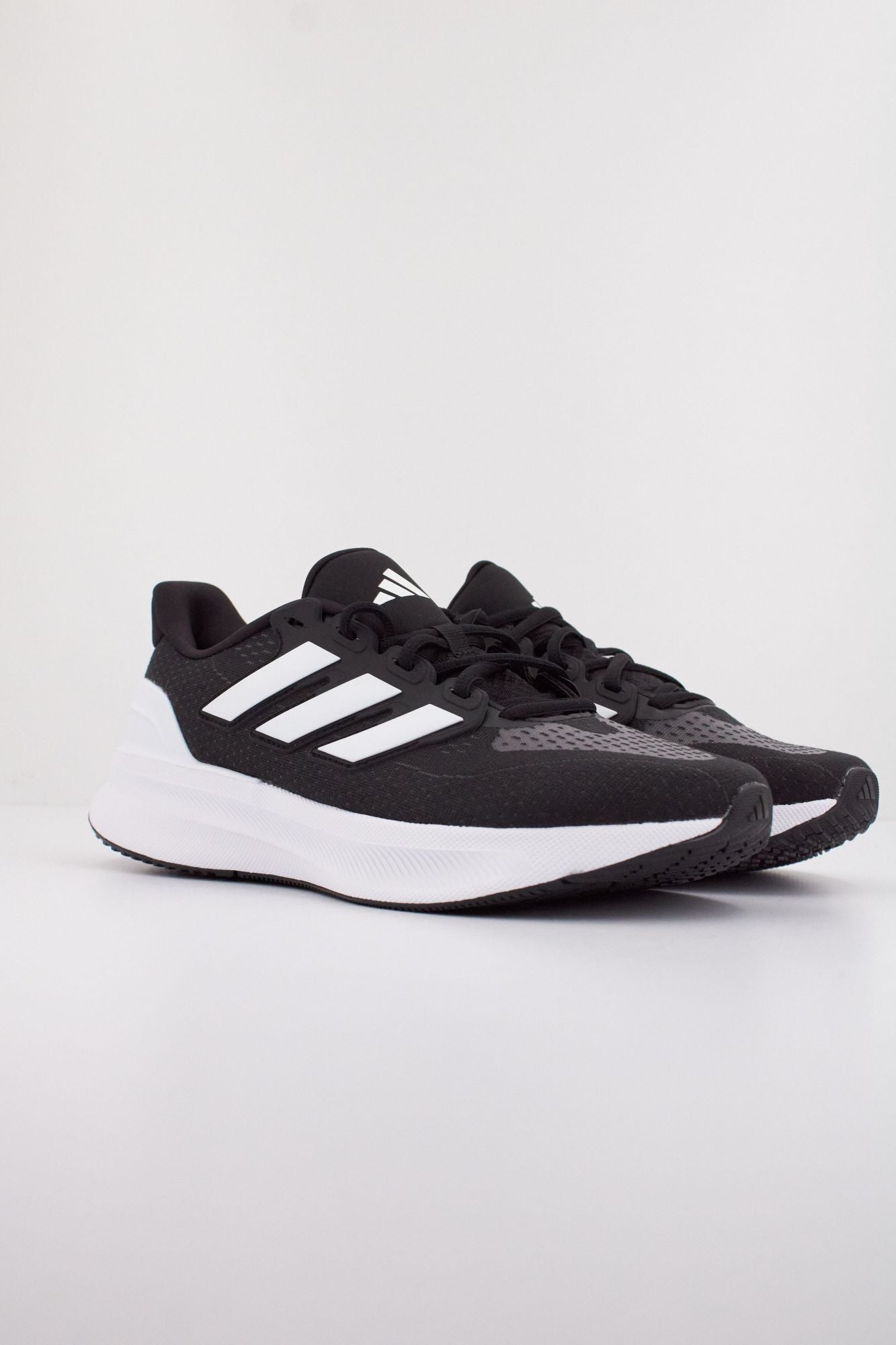 ADIDAS ULTRARUN 5 en color NEGRO (2)