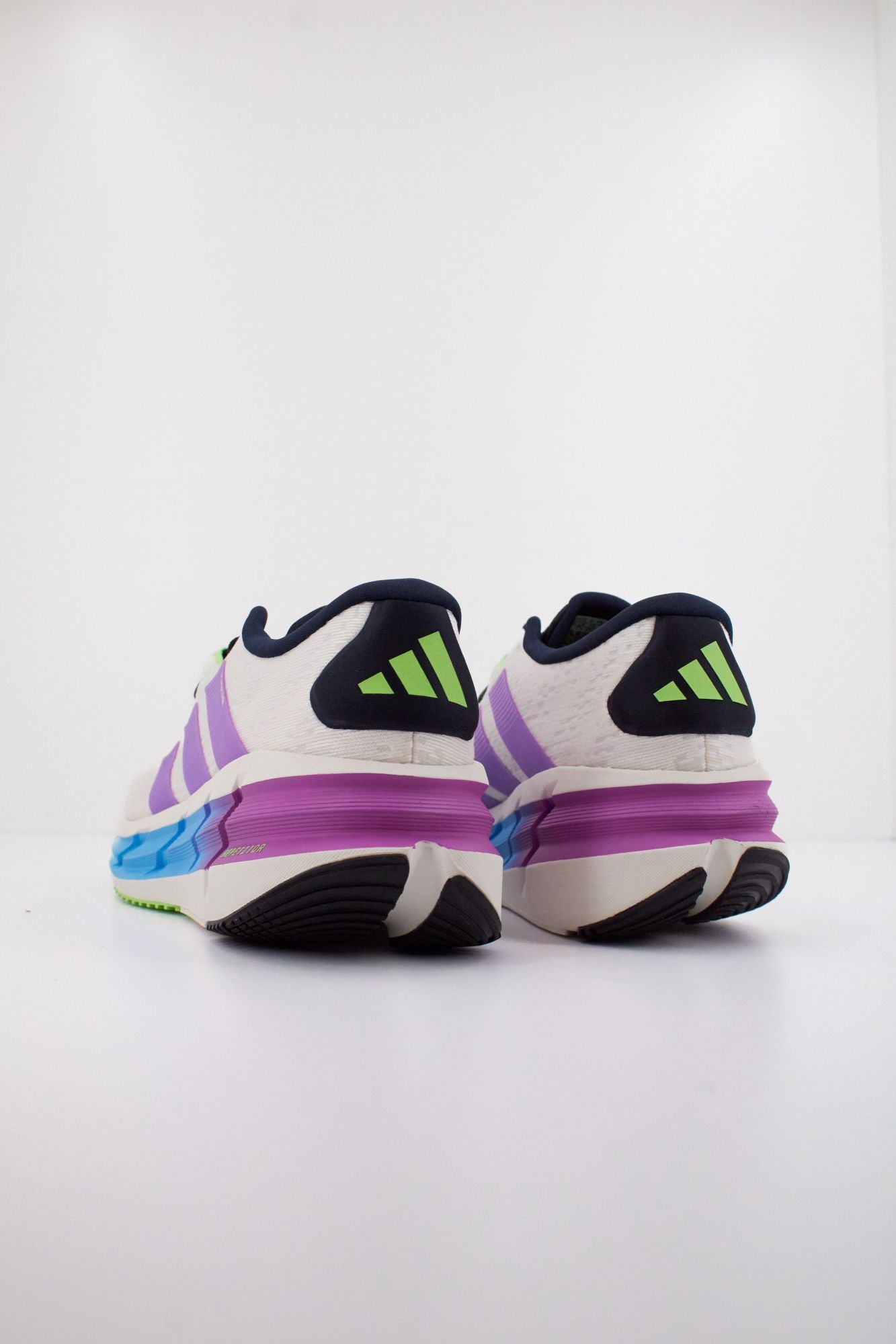 ADIDAS ADISTAR 4 M en color BLANCO (4)