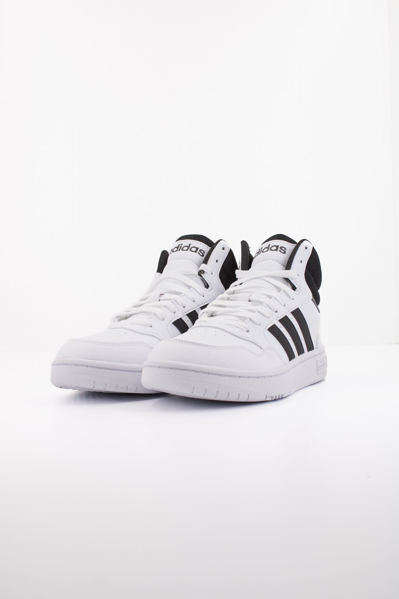 ADIDAS HOOPS 3.0 MID en color BLANCO (2)