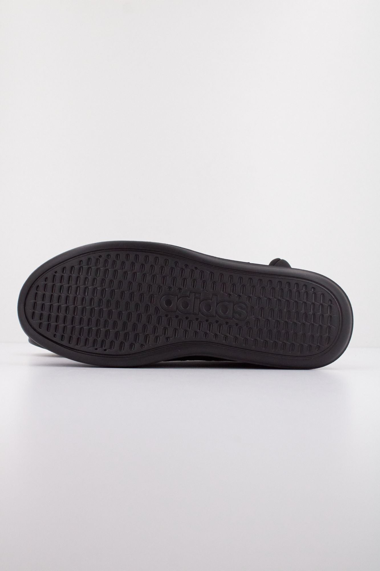 ADIDAS LITECOURT en color NEGRO (4)