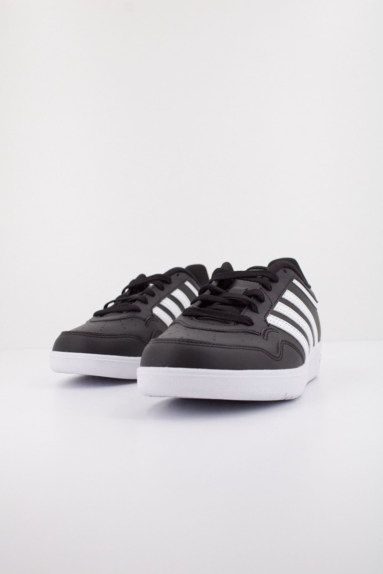 ADIDAS HOOPS 4.0 en color NEGRO (2)