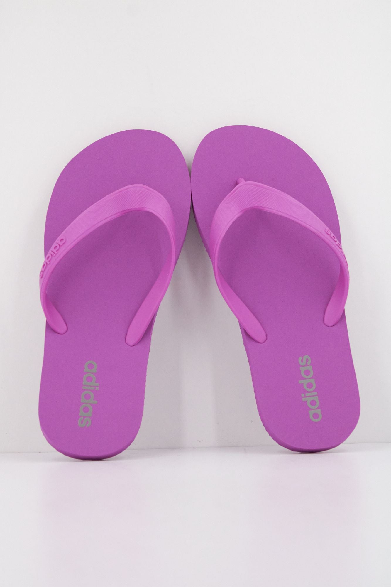 ADIDAS  KEITAKI ALPHA  en color VIOLETA (3)