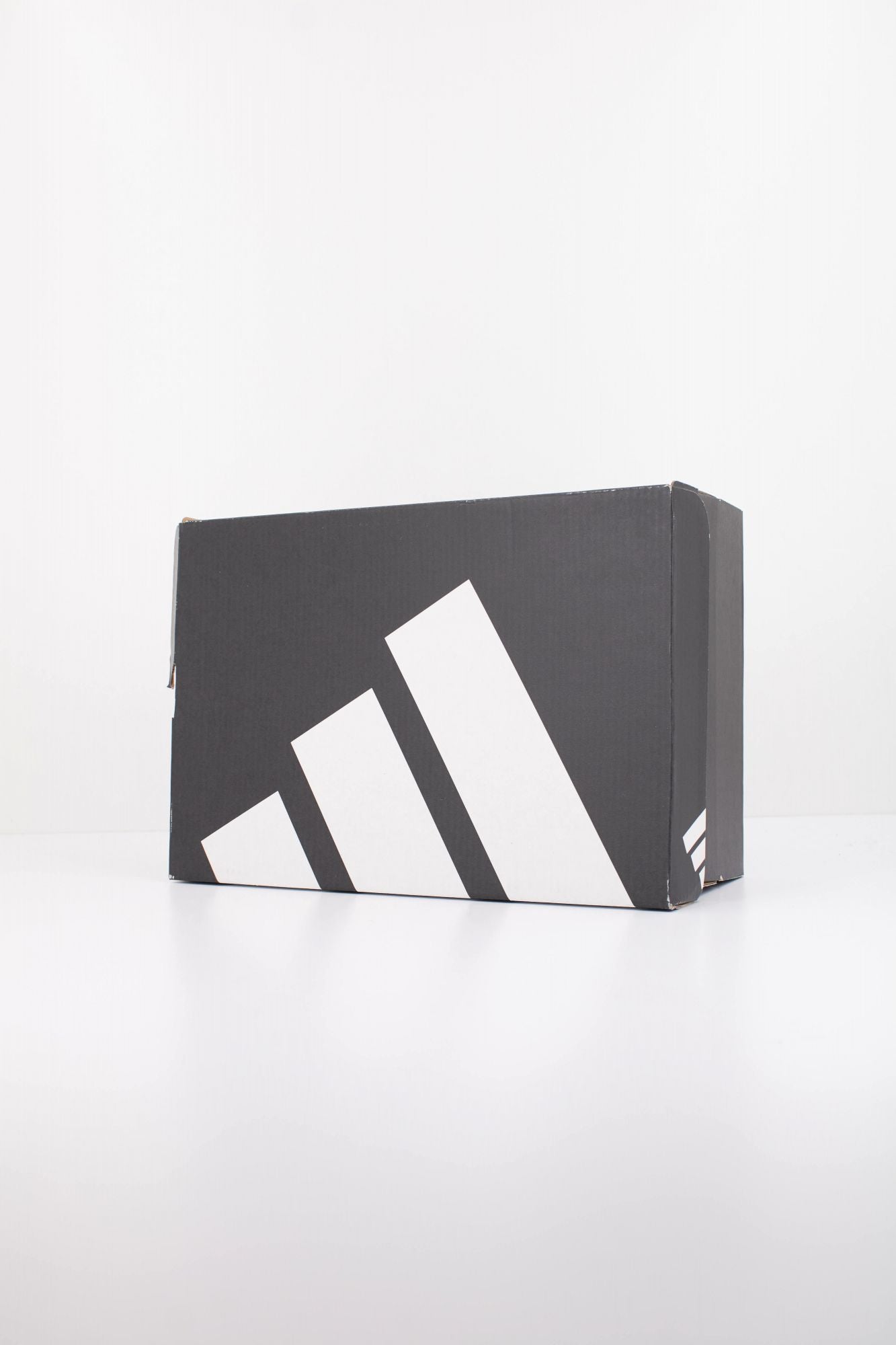 ADIDAS LITECOURT en color MARRON (6)