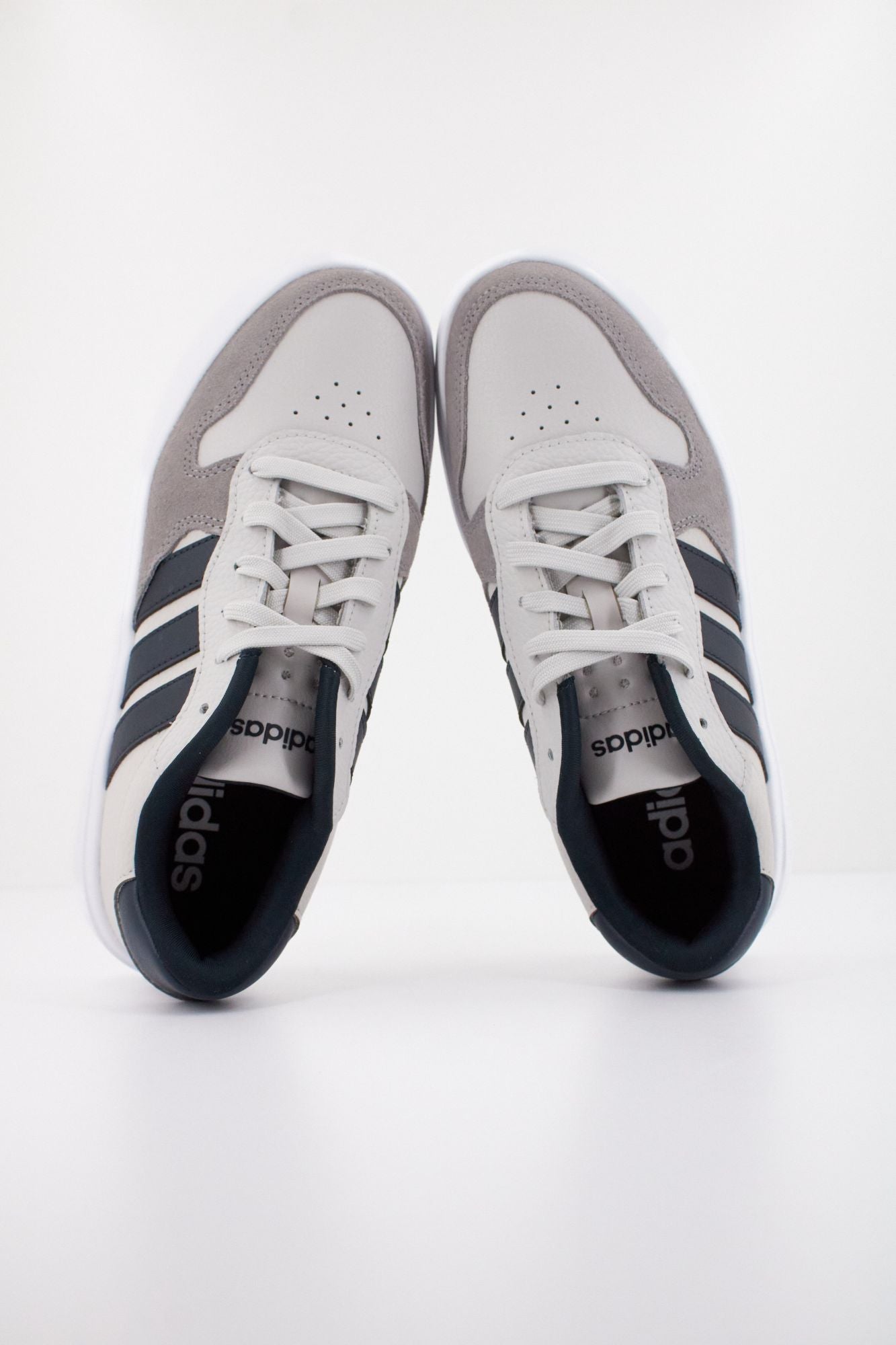 ADIDAS LITECOURT en color GRIS (3)