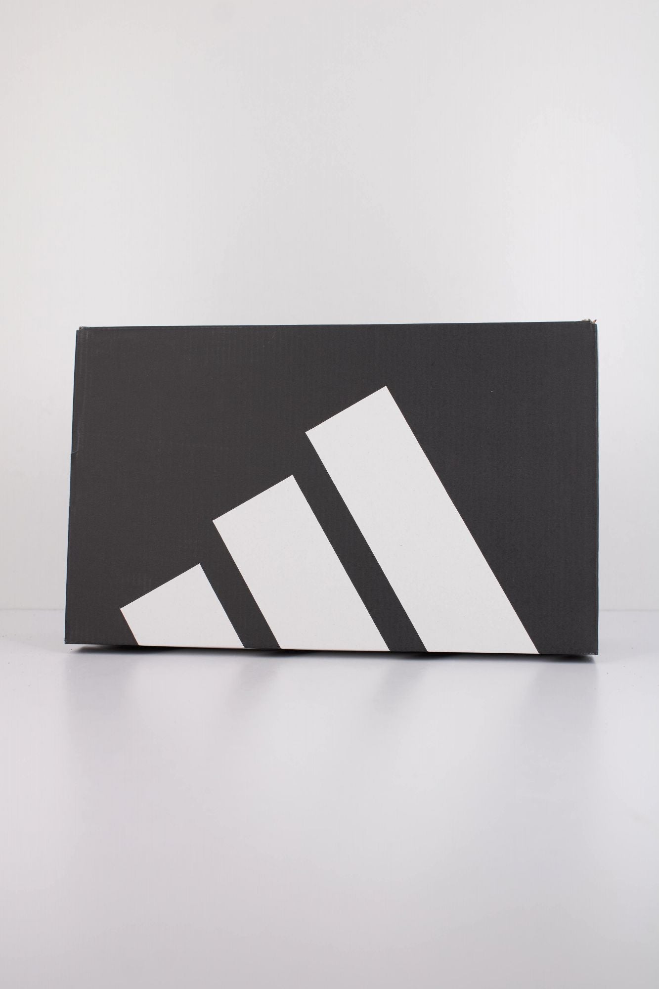 ADIDAS  BARREDA DECODE  en color MARRON (6)