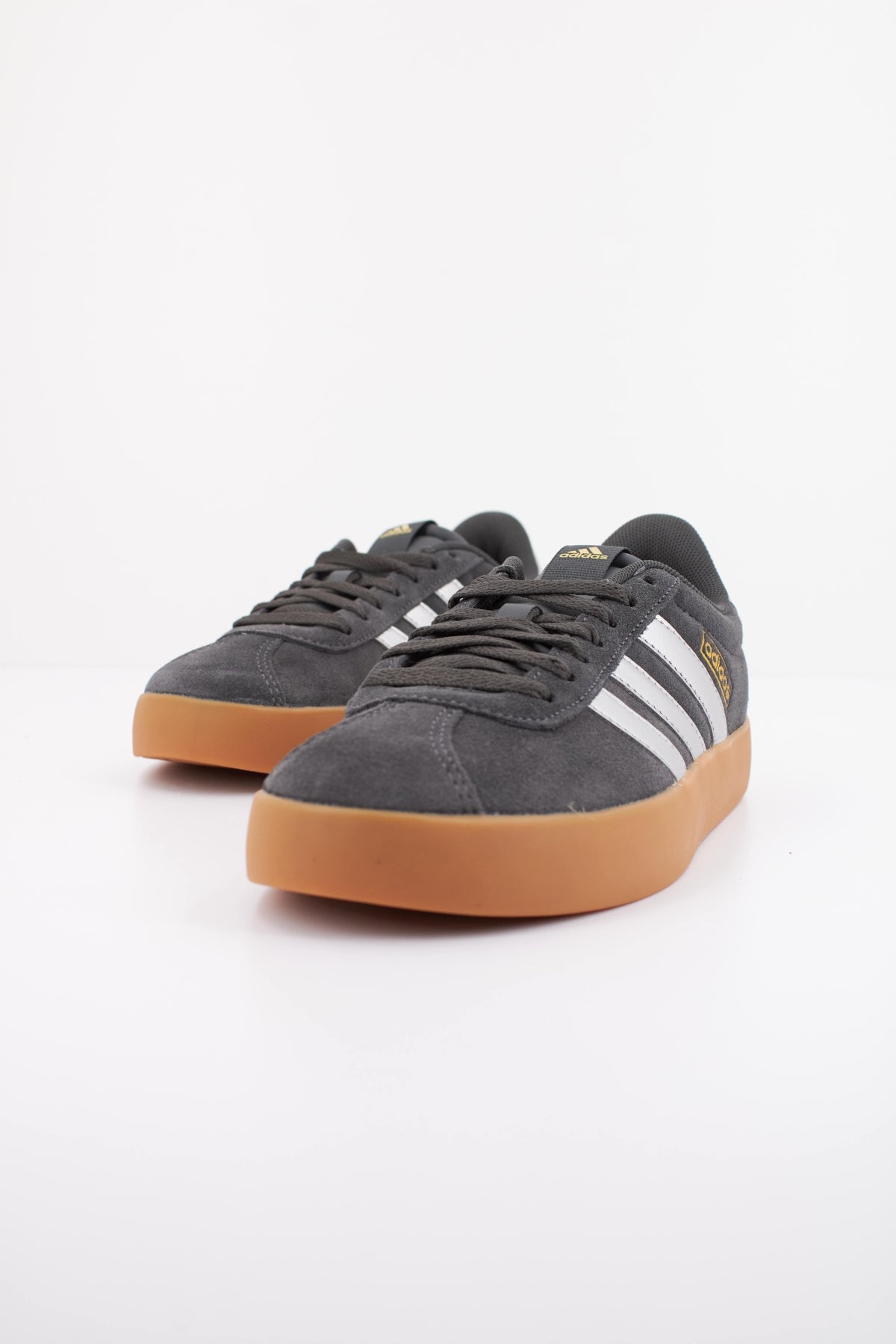ADIDAS VL COURT 3.0 en color GRIS (2)