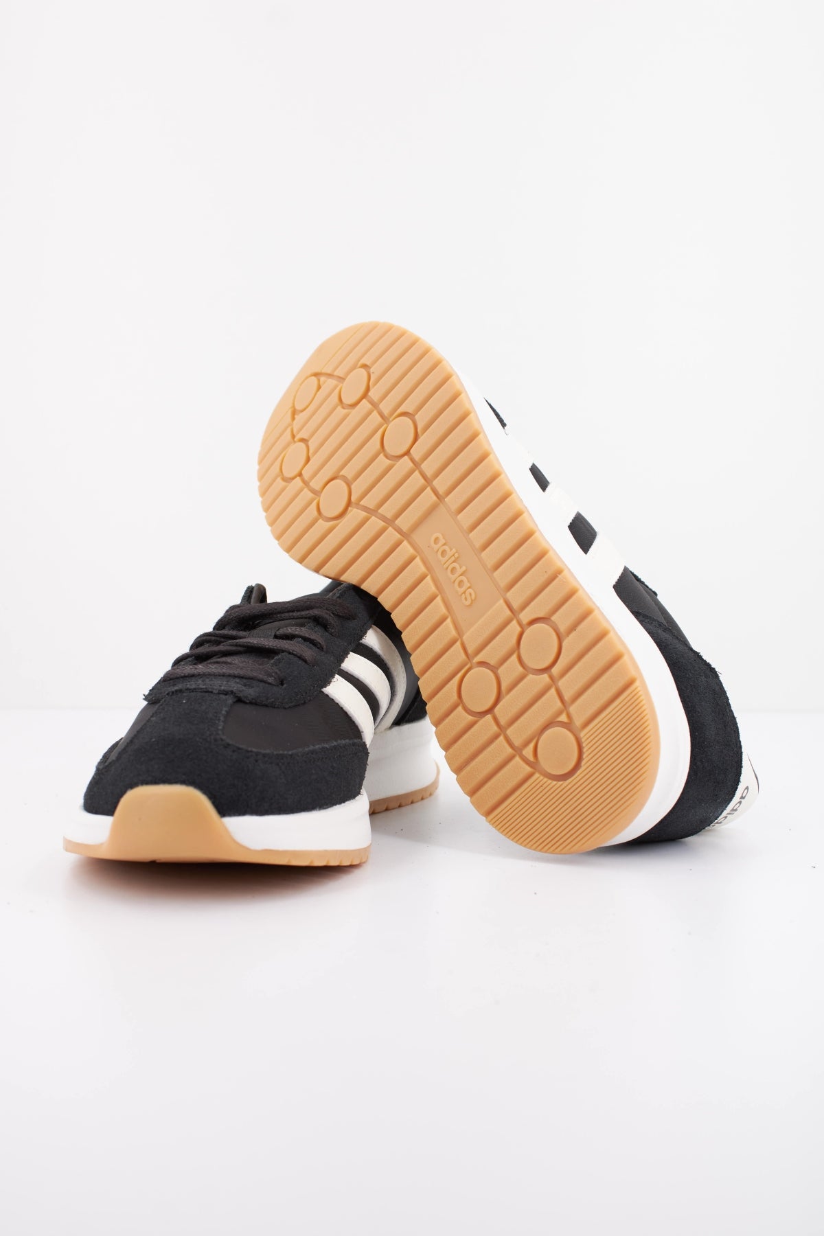ADIDAS RUN 70S 2.0 en color NEGRO (5)
