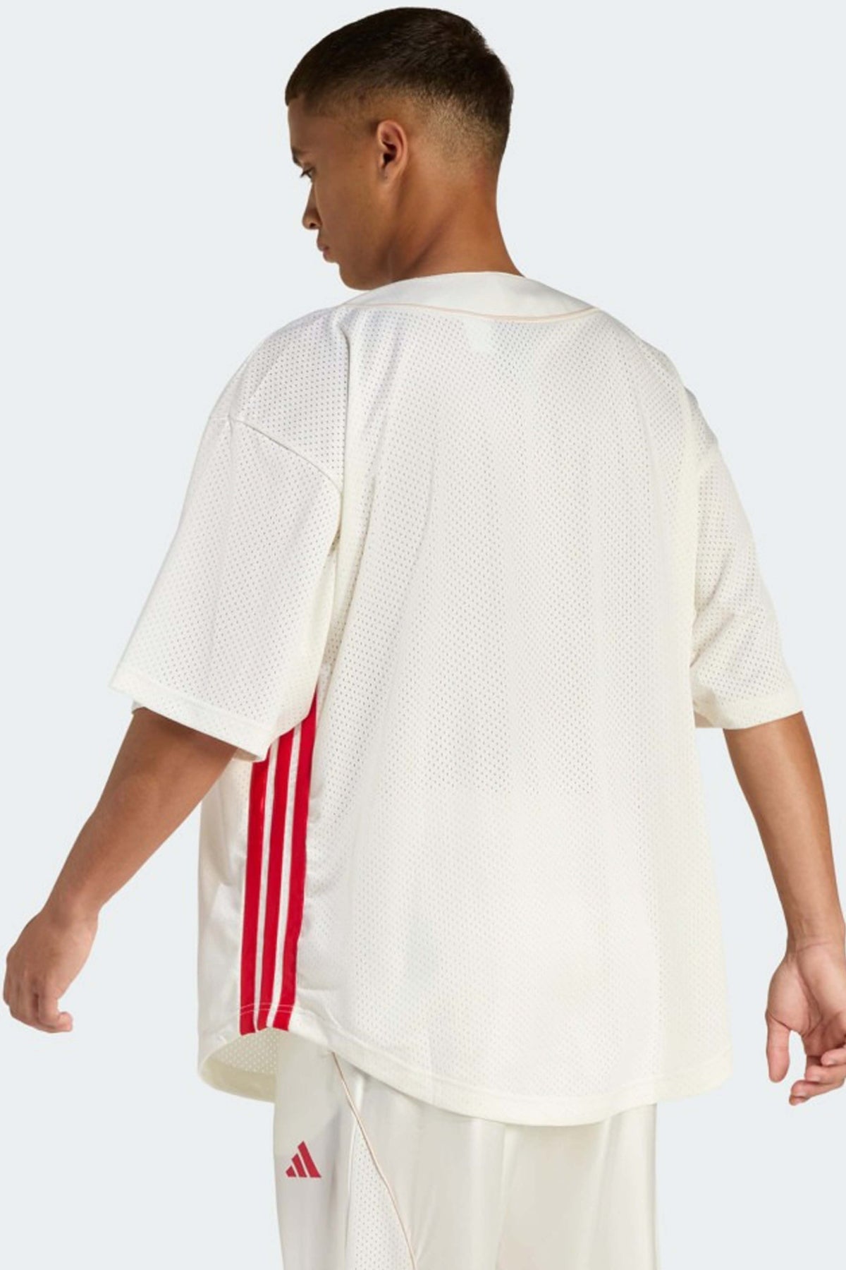 ADIDAS JZ6926  en color BEIS (2)