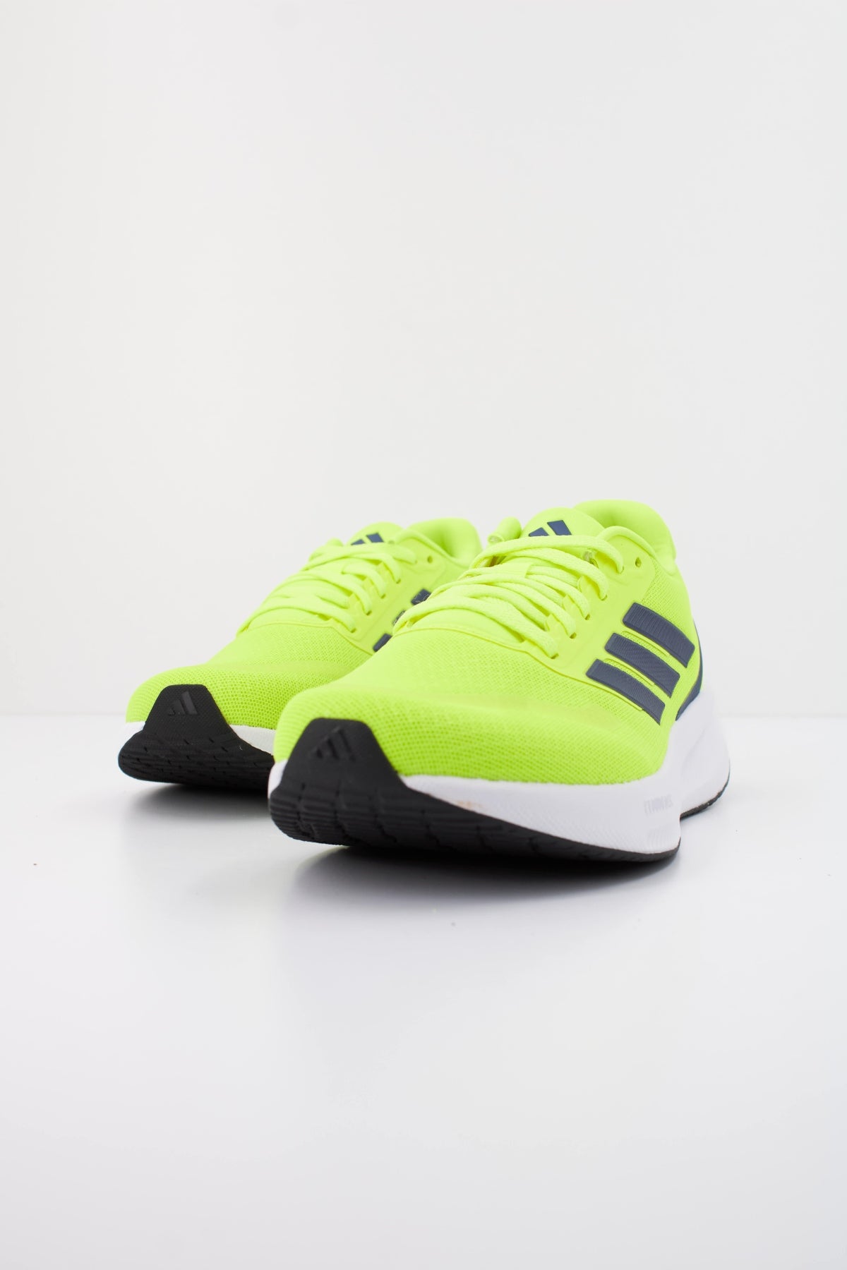 ADIDAS RUNFALCON 5 en color AMARILLO (2)