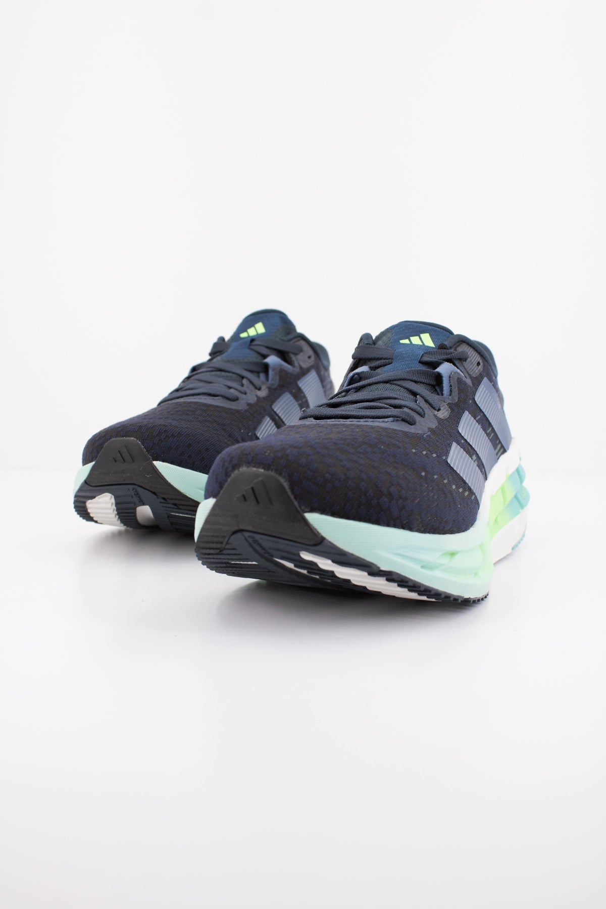 ADIDAS ADISTAR 4 M en color AZUL (2)
