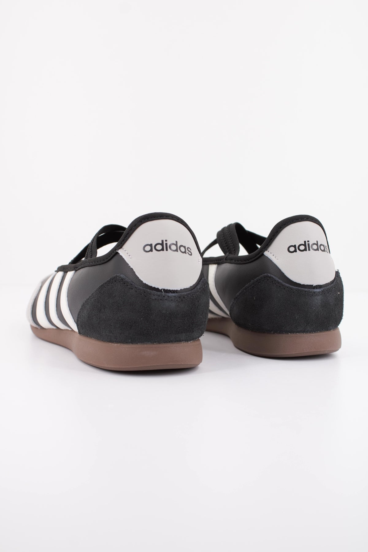 ADIDAS BARREDA MARY JANE en color NEGRO (4)