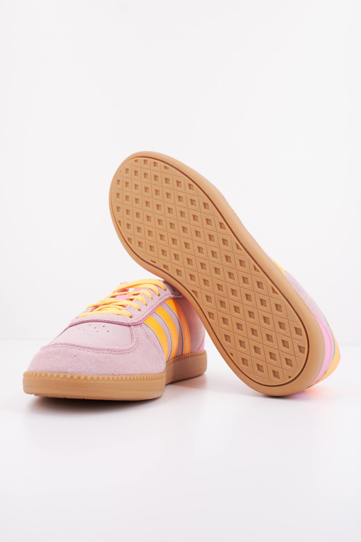 ADIDAS  BREAKNET SLEEK  en color ROSA (5)