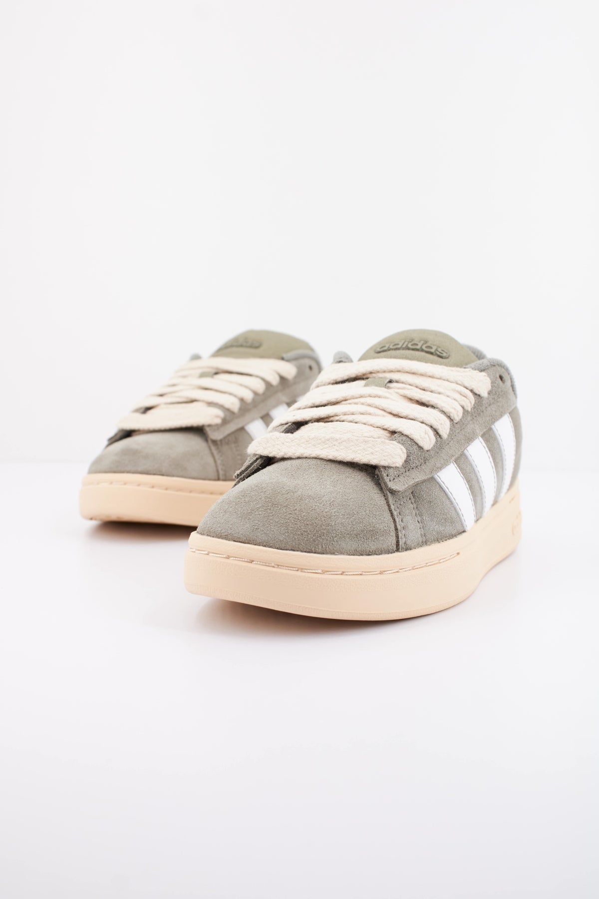 ADIDAS GRAND COURT ALPHA 0 en color VERDE (2)