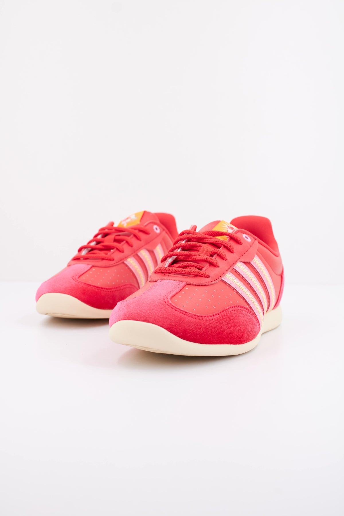 ADIDAS BARREDA LO en color ROJO (2)