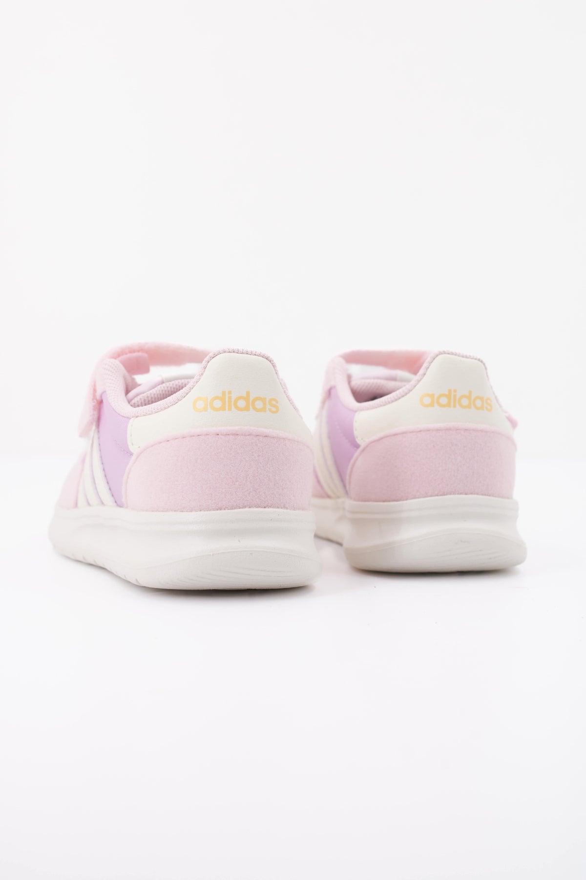 ADIDAS JS2315 RUN 70s 2.0 EL I en color ROSA (4)