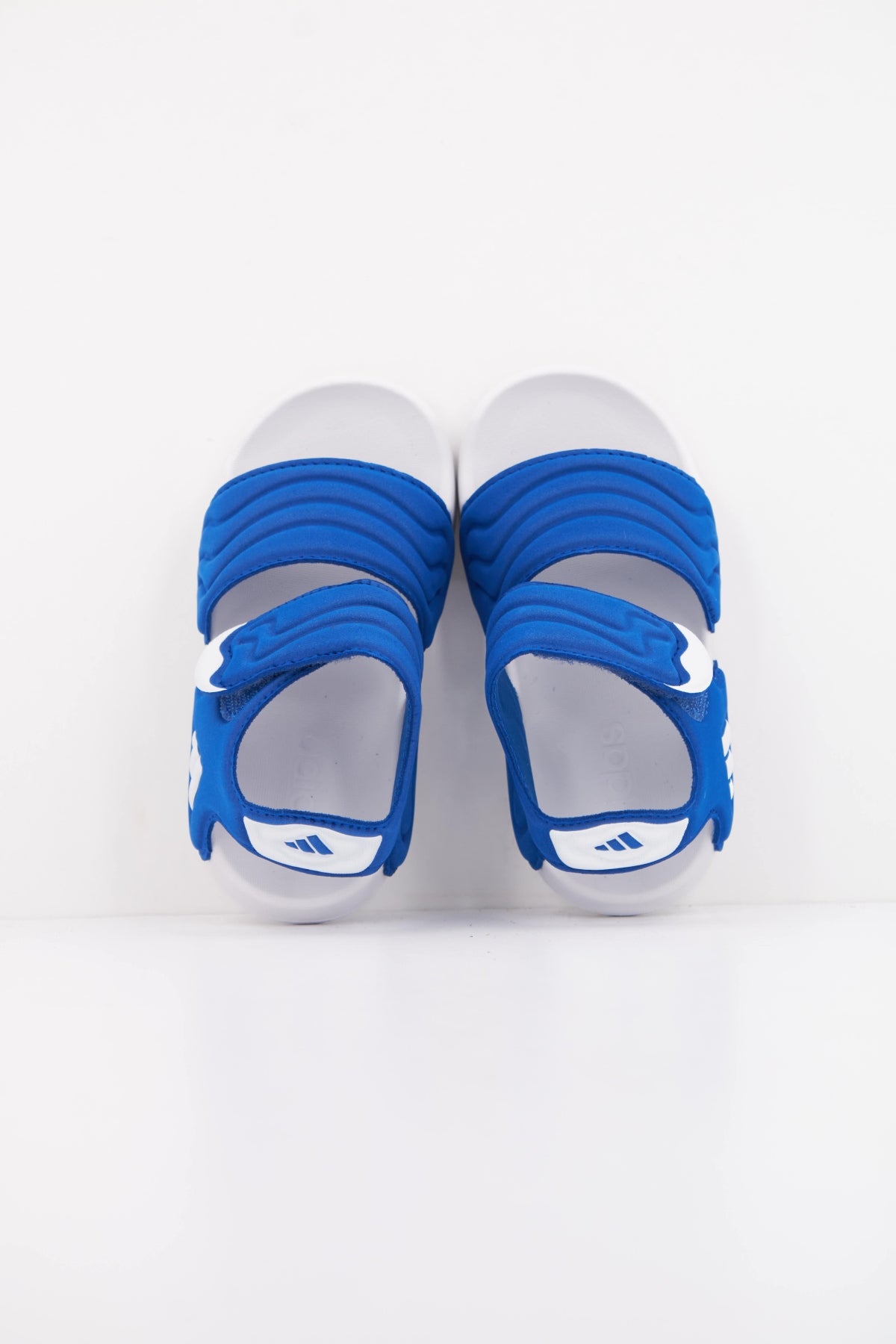 ADIDAS HQ9208 ADILETTE en color AZUL (3)